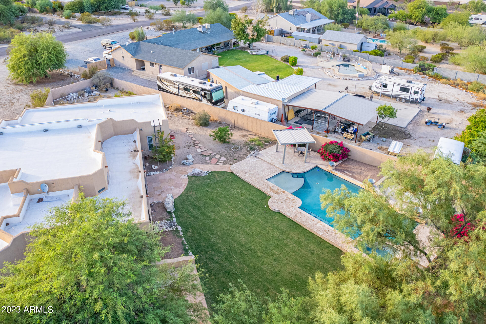 5301 N TUTHILL Road