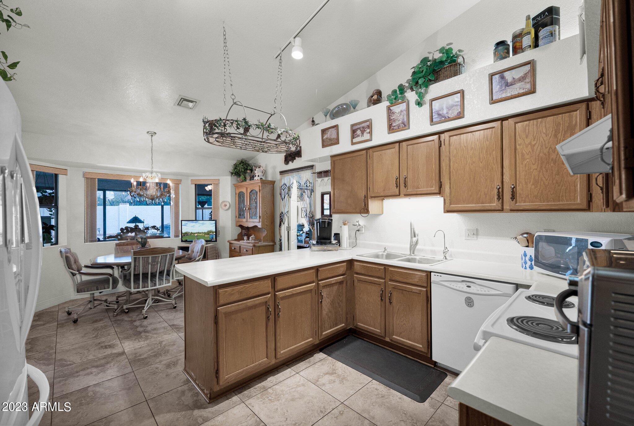 1251 N TERRIPIN --