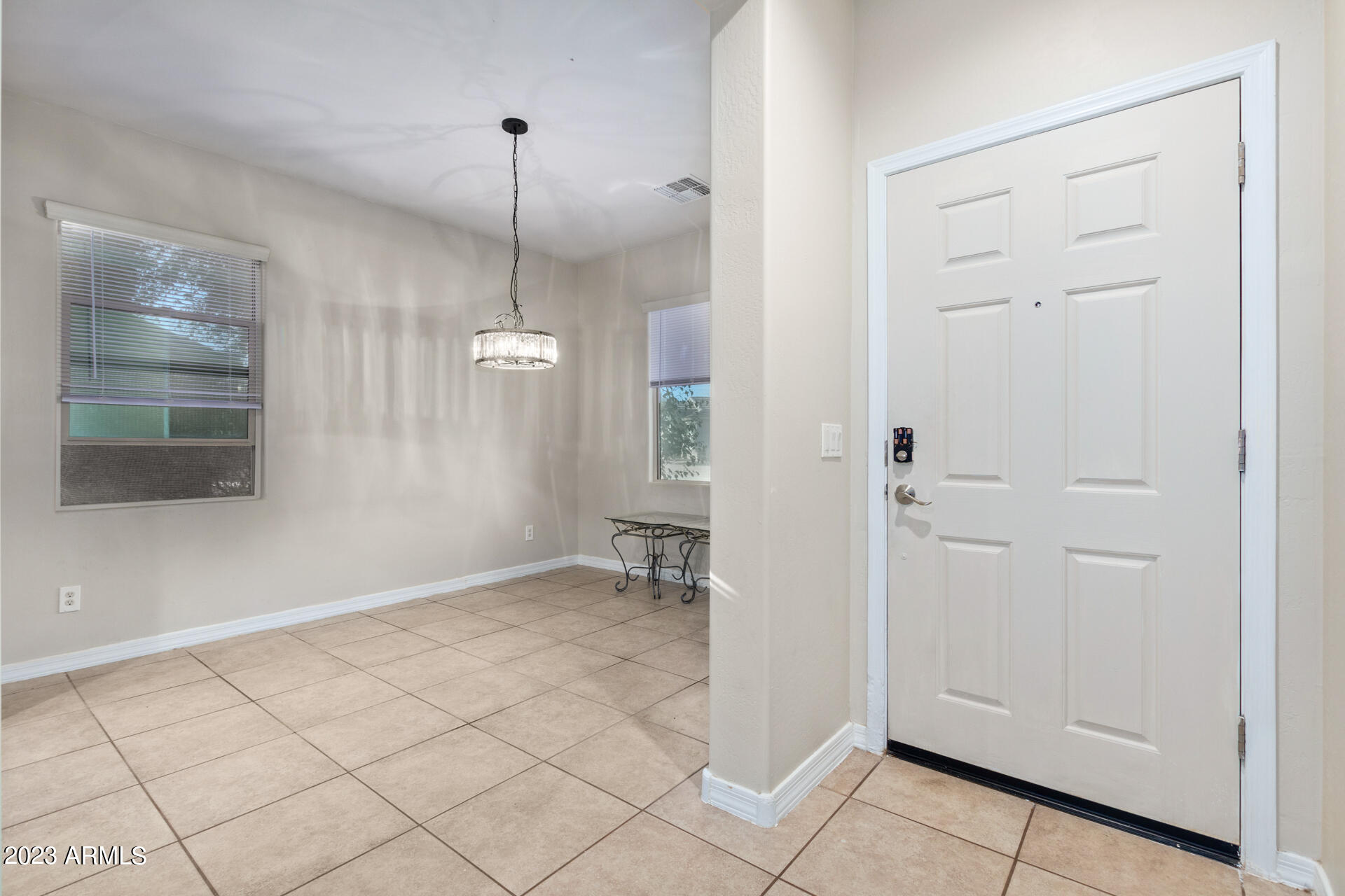 25413 W HEATHERMOOR Drive