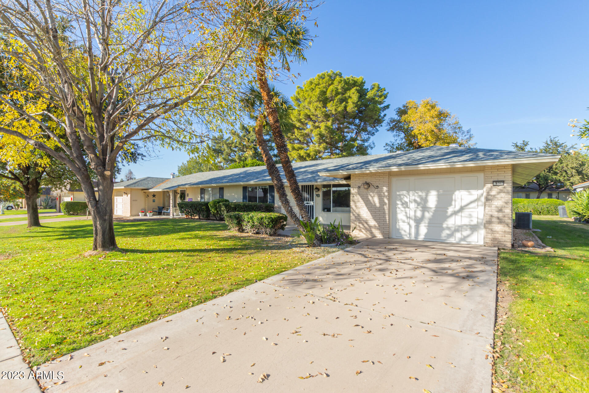 9702 W SANDSTONE Drive
