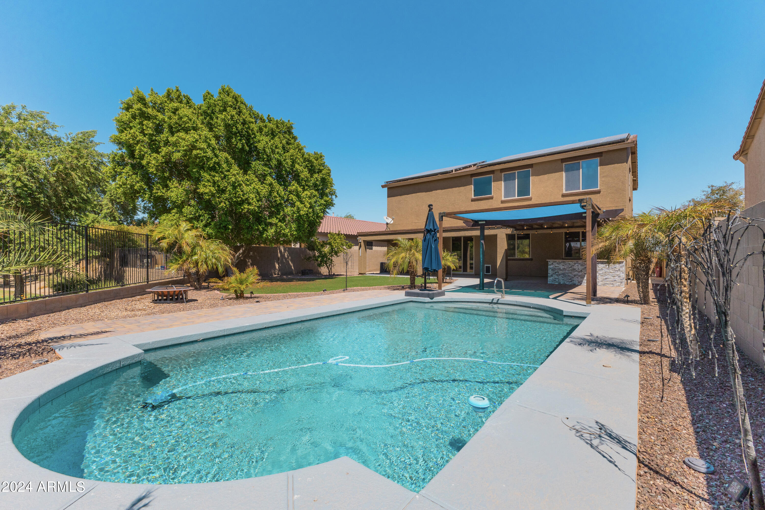 368 S 172ND Drive