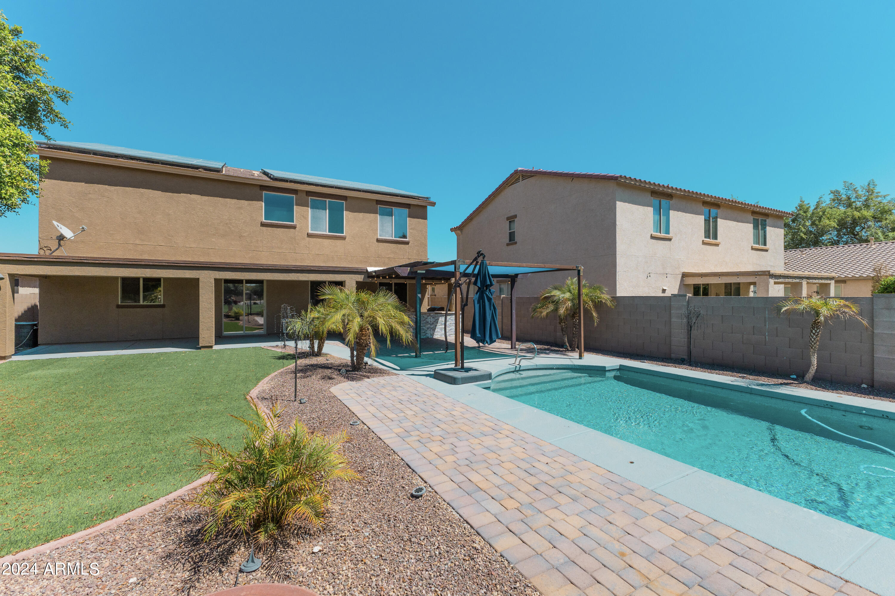 368 S 172ND Drive