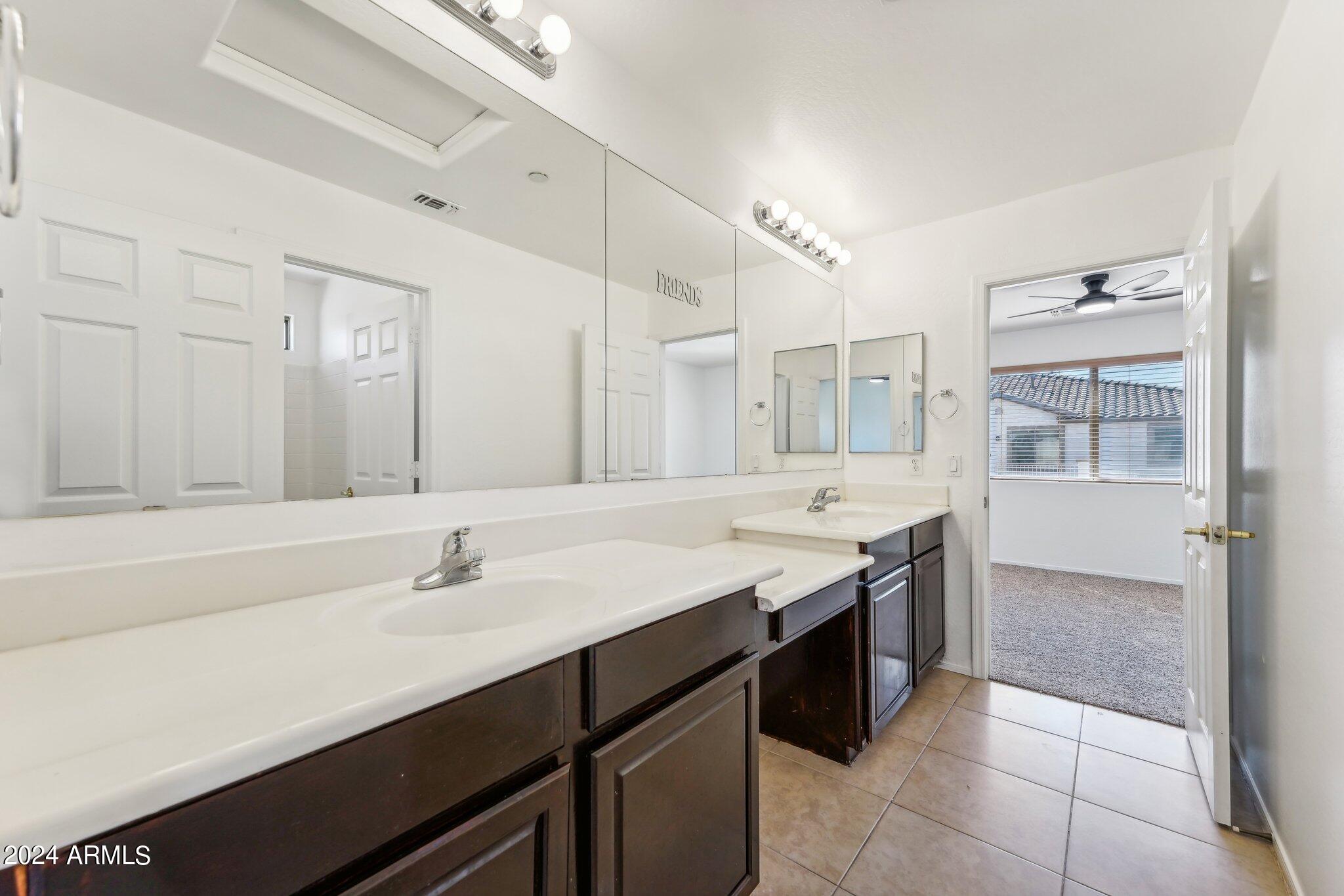 5213 W PEDRO Lane