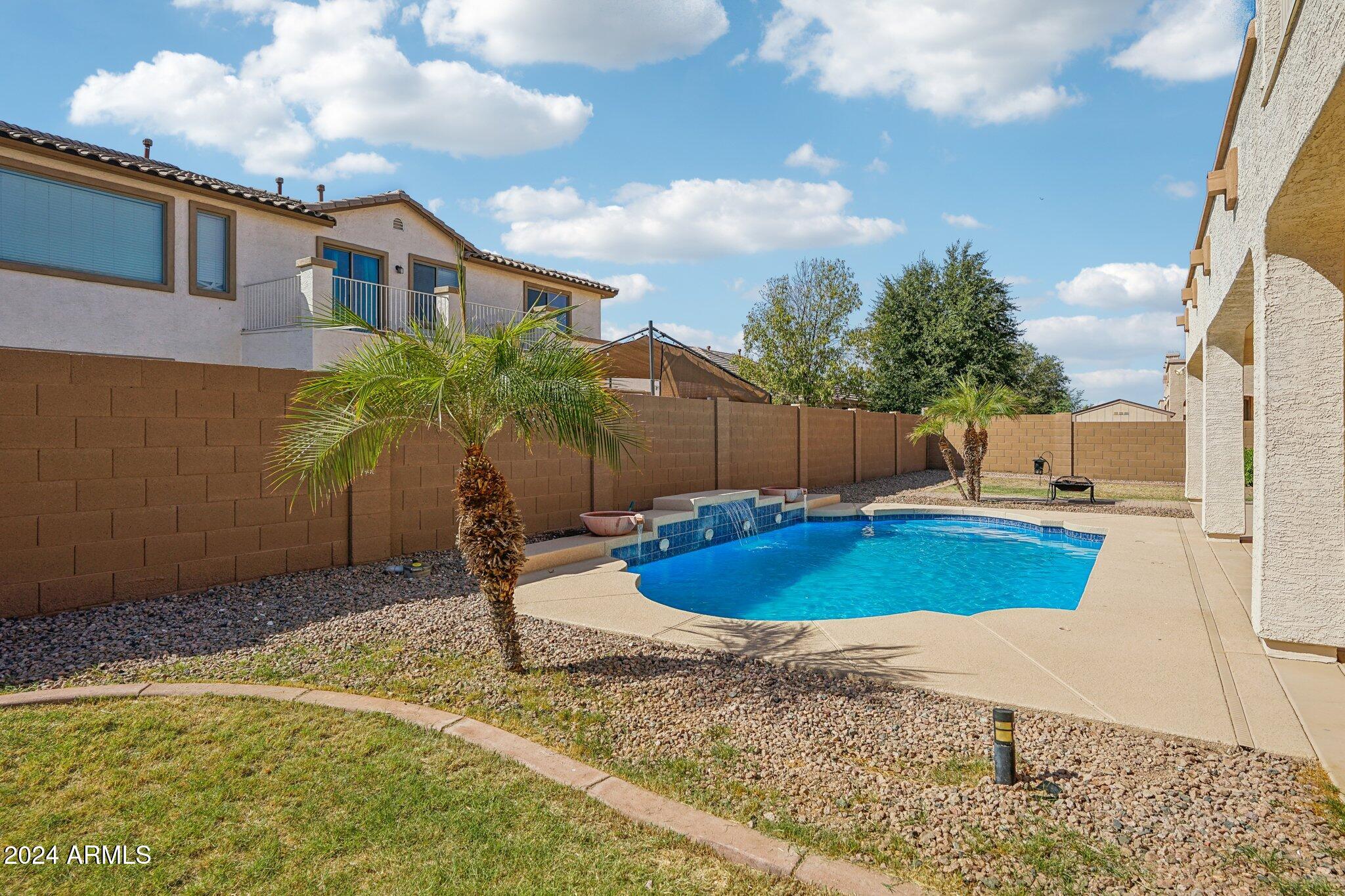 5213 W PEDRO Lane