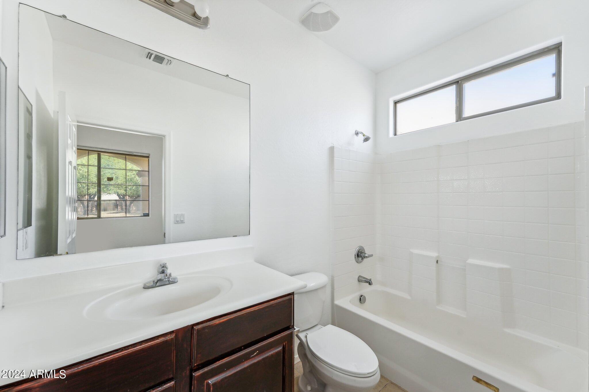 5213 W PEDRO Lane
