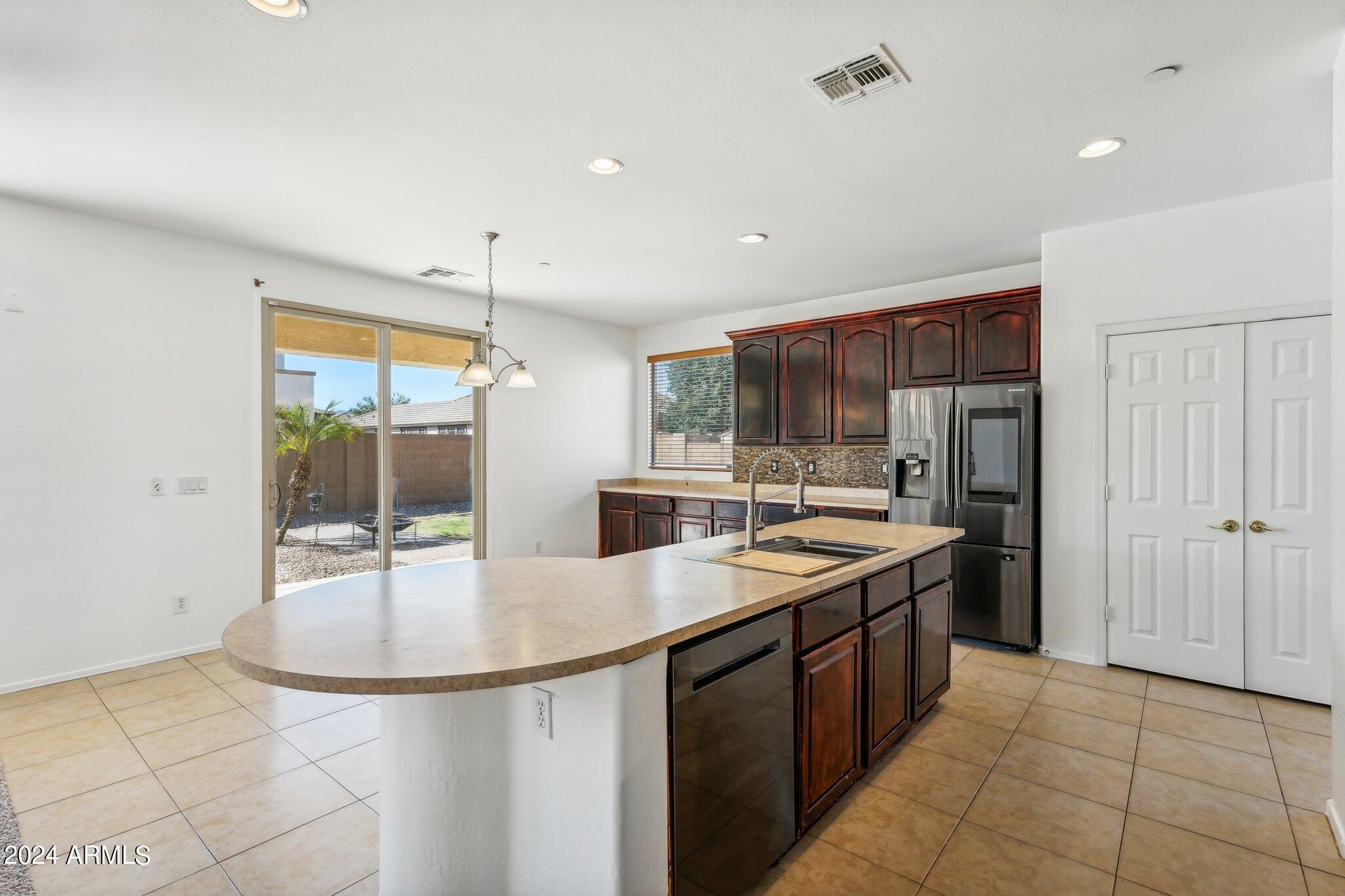 5213 W PEDRO Lane