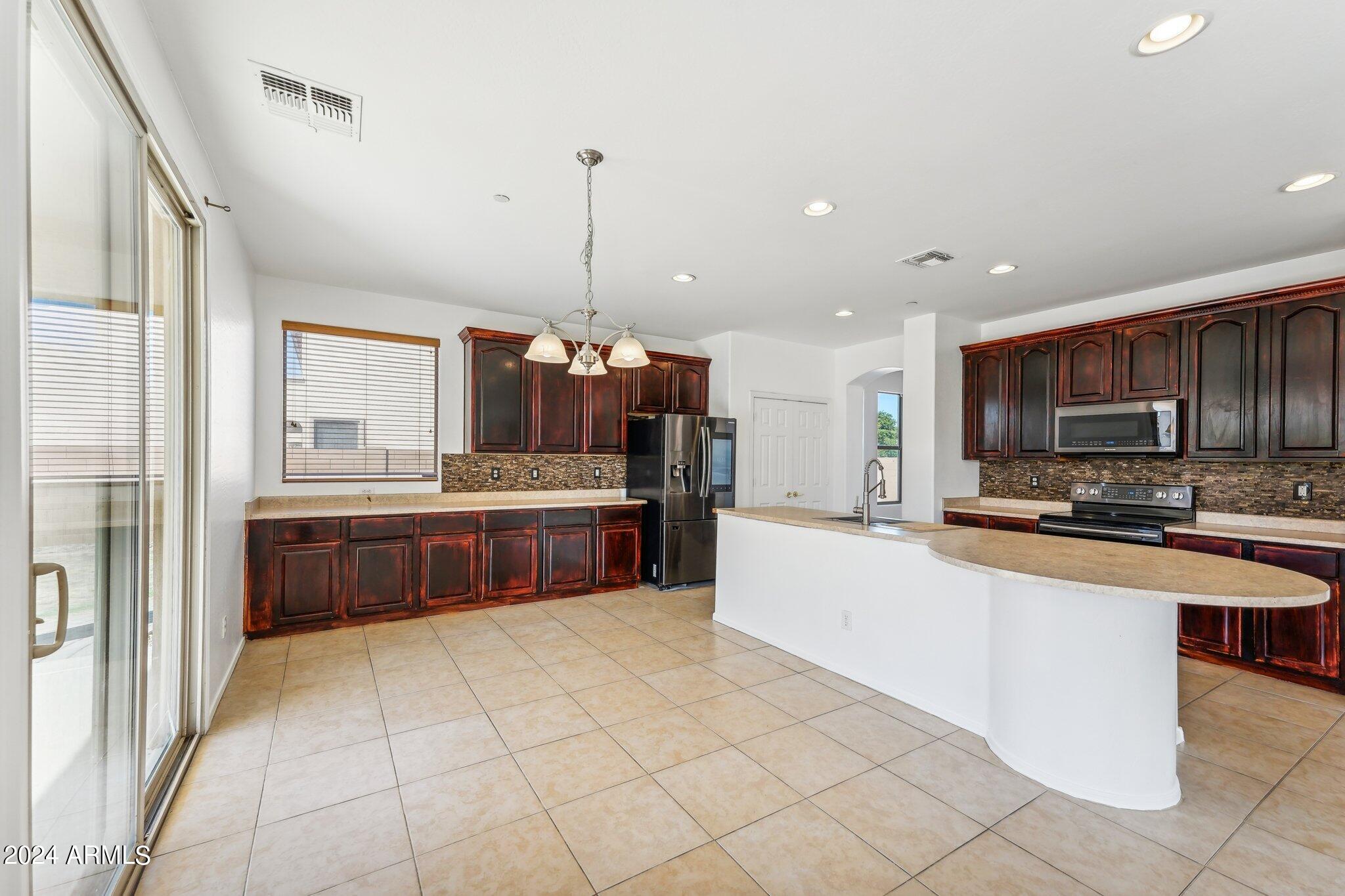 5213 W PEDRO Lane