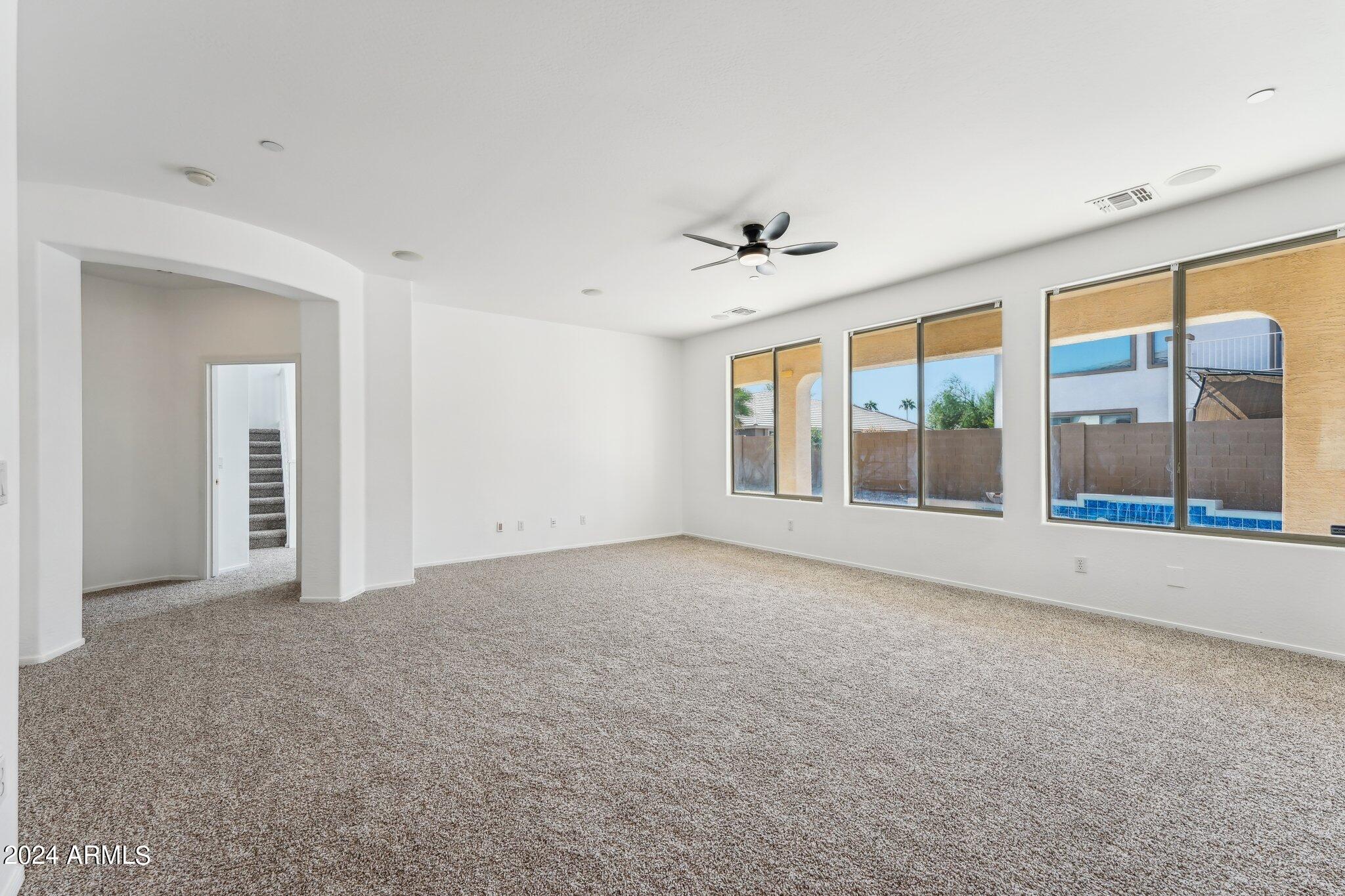 5213 W PEDRO Lane
