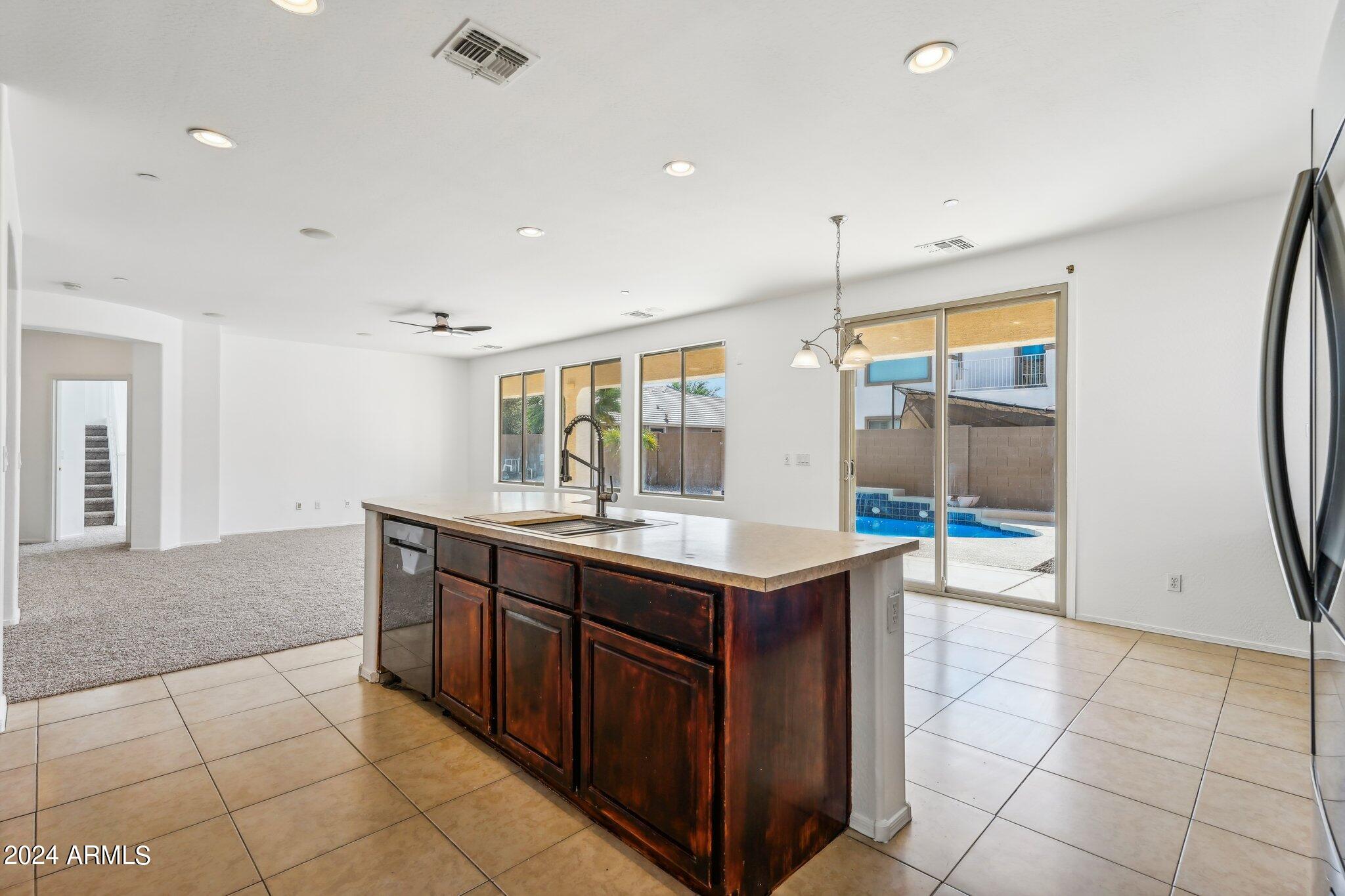 5213 W PEDRO Lane