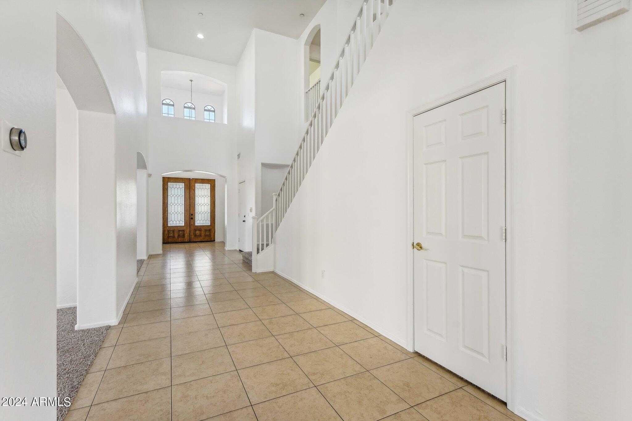 5213 W PEDRO Lane