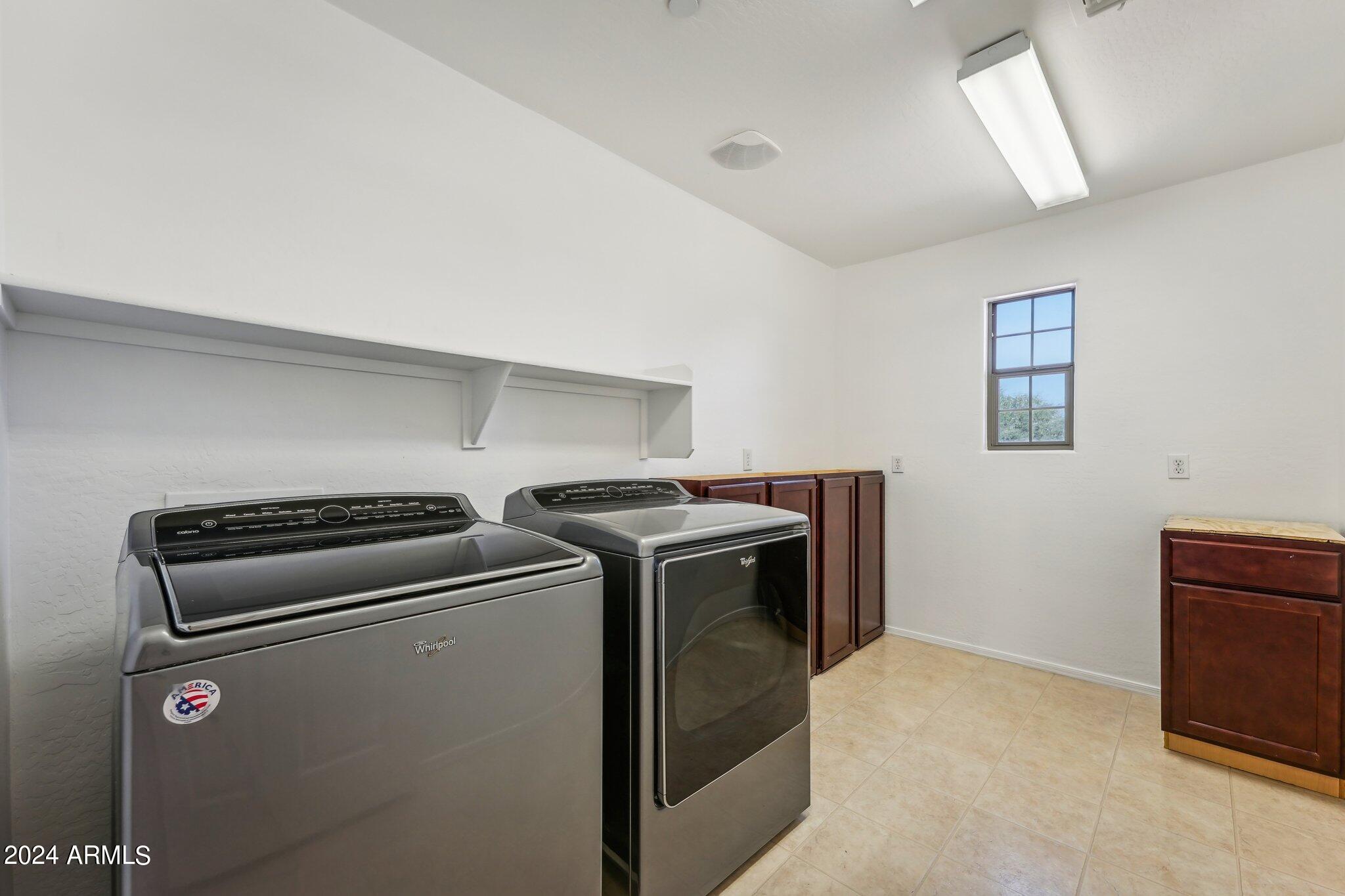 5213 W PEDRO Lane
