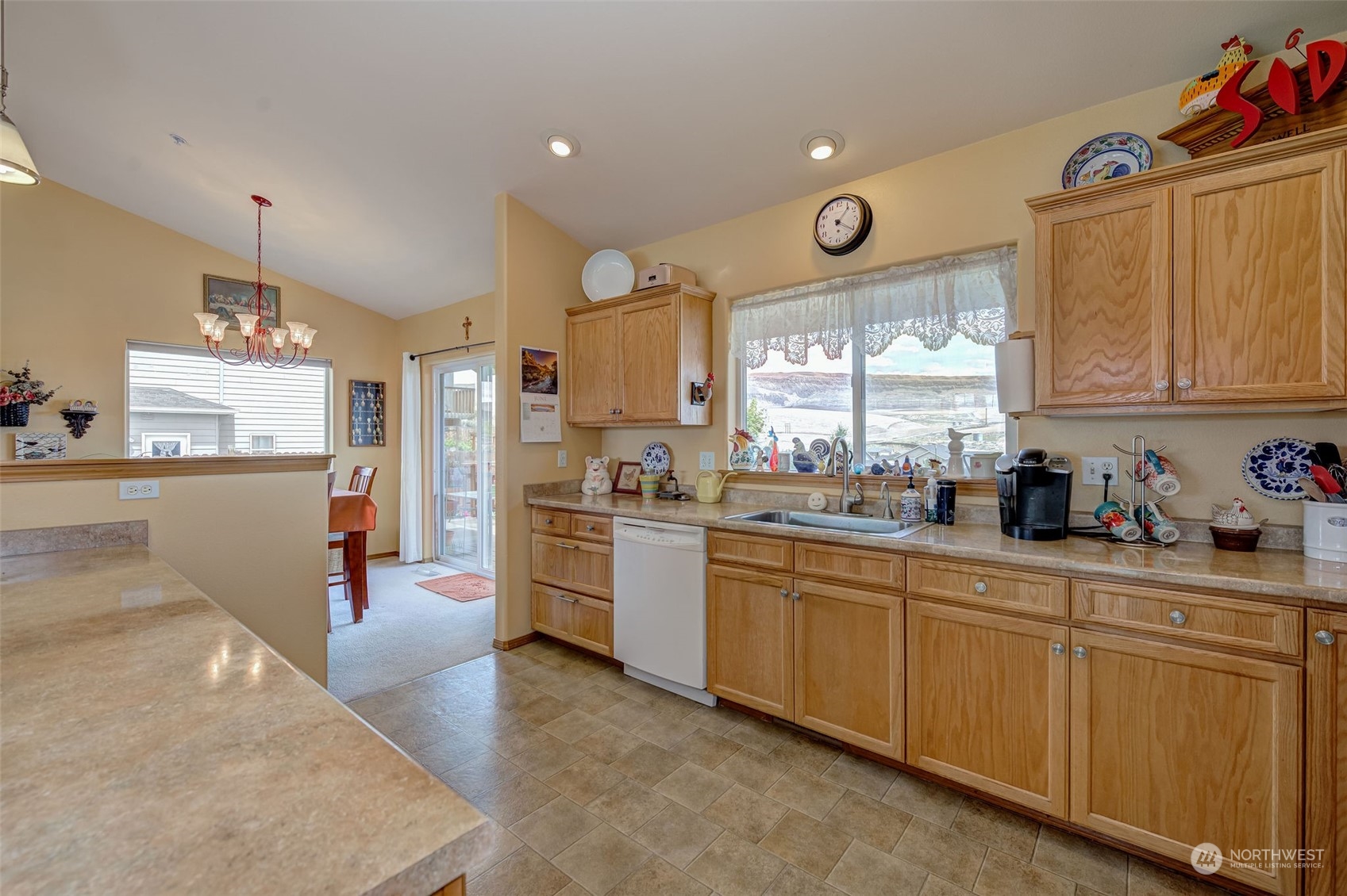 2409 Harvester Loop