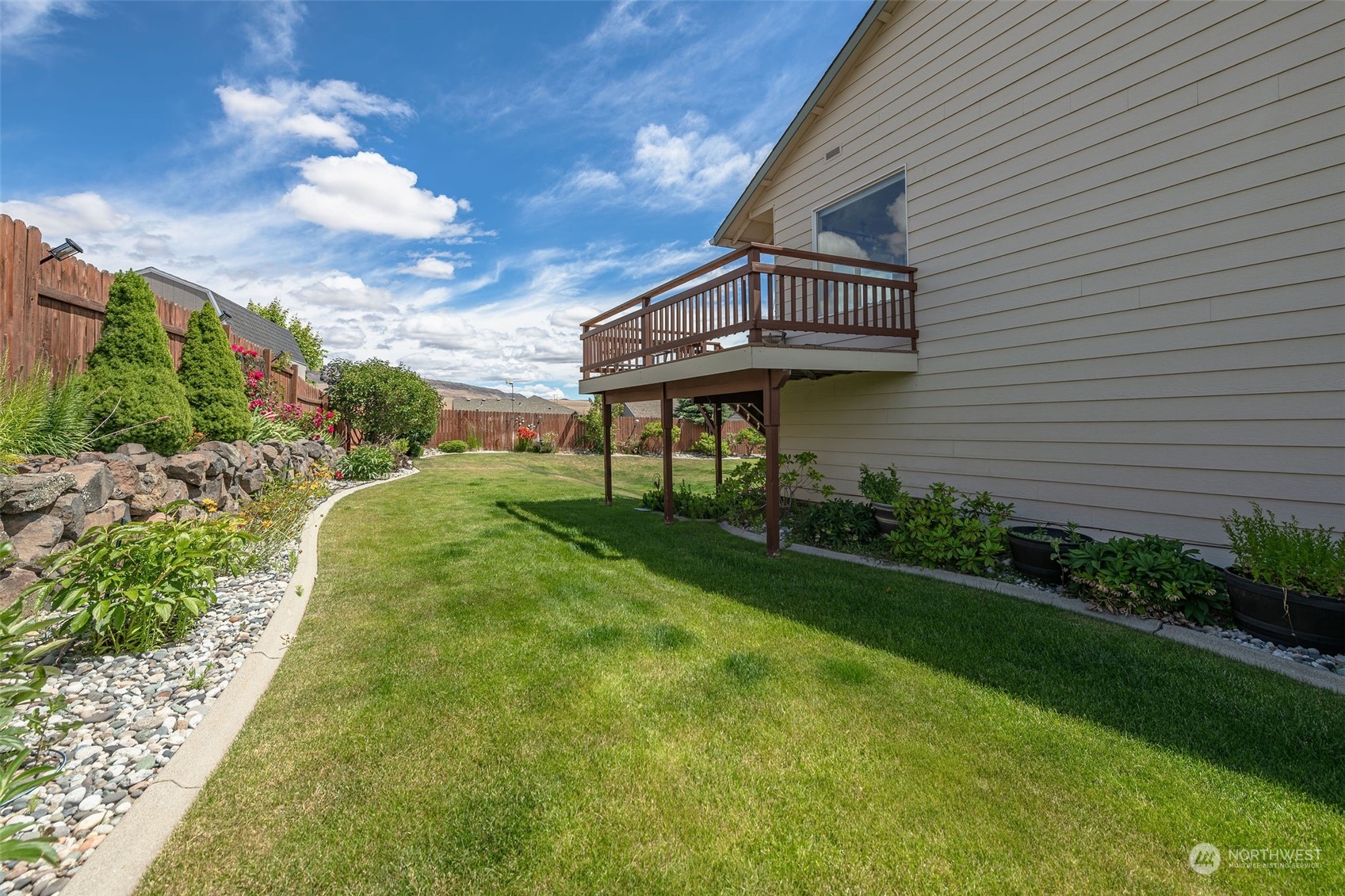 2409 Harvester Loop