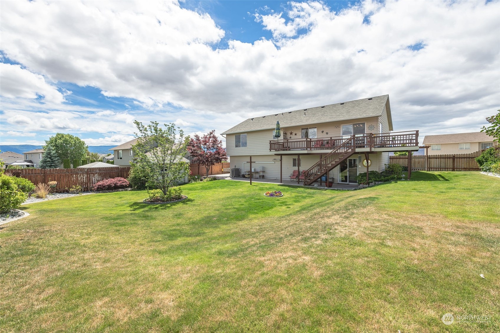 2409 Harvester Loop