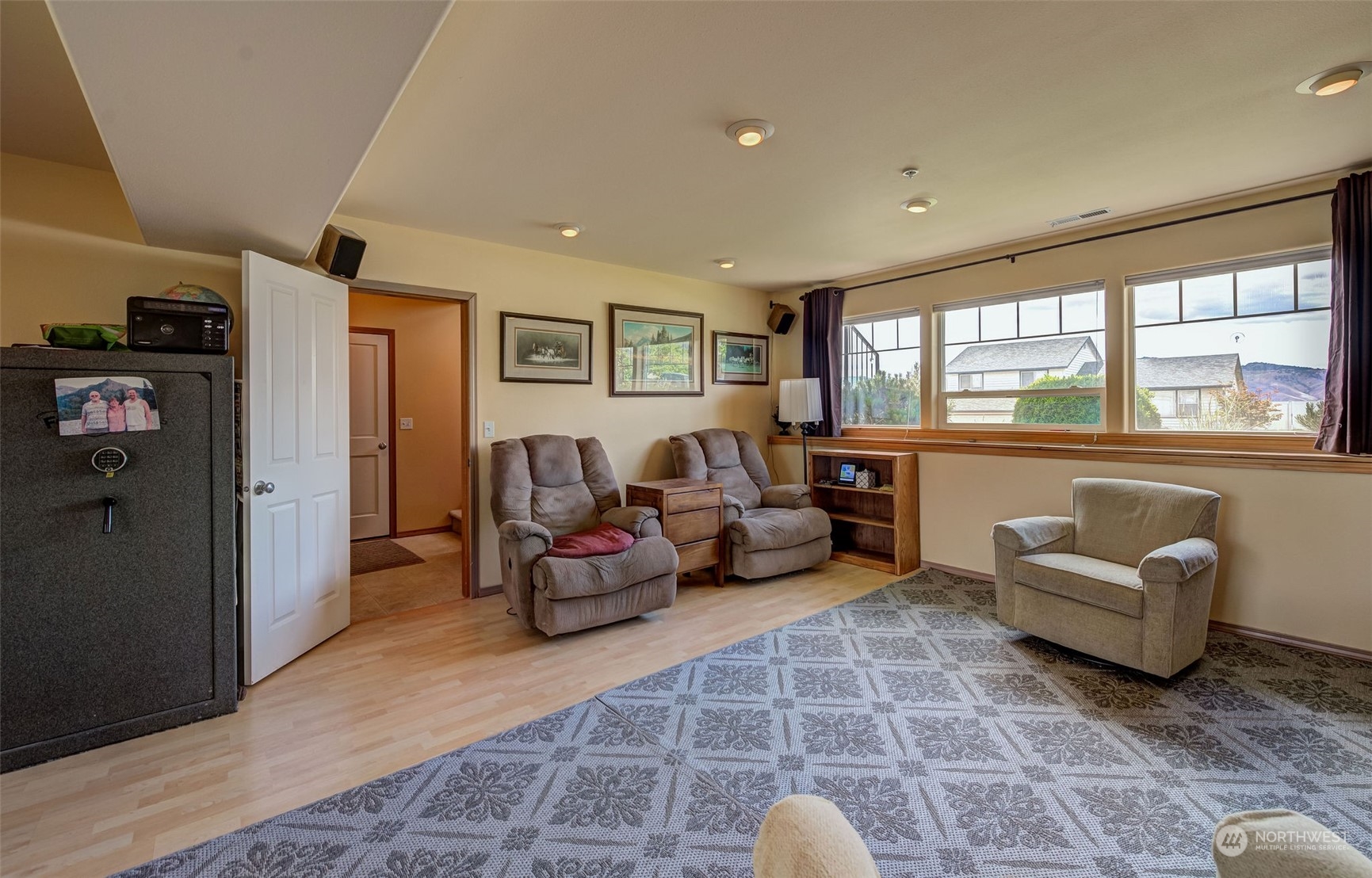 2409 Harvester Loop