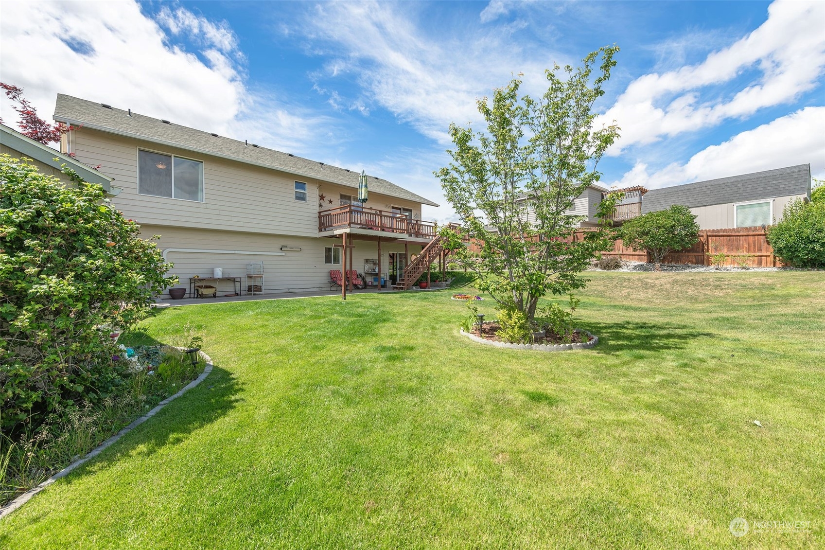2409 Harvester Loop