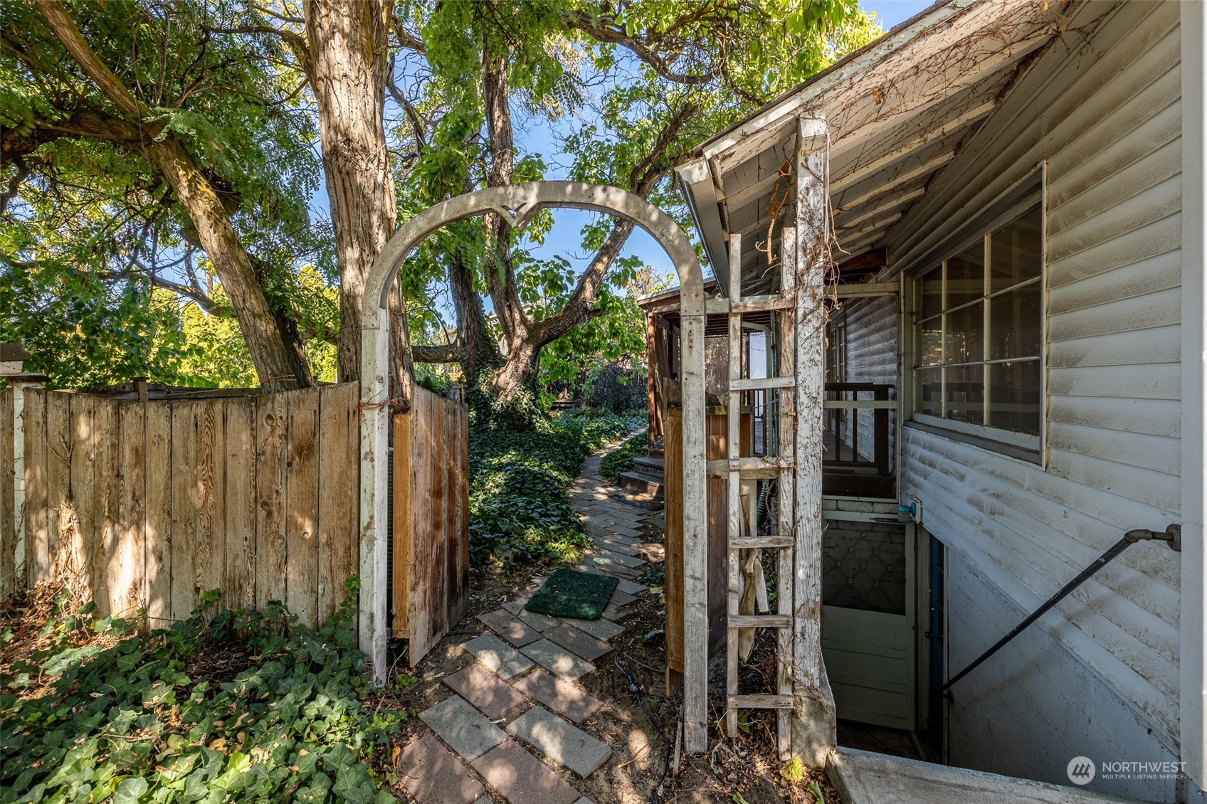 205 Stull Court