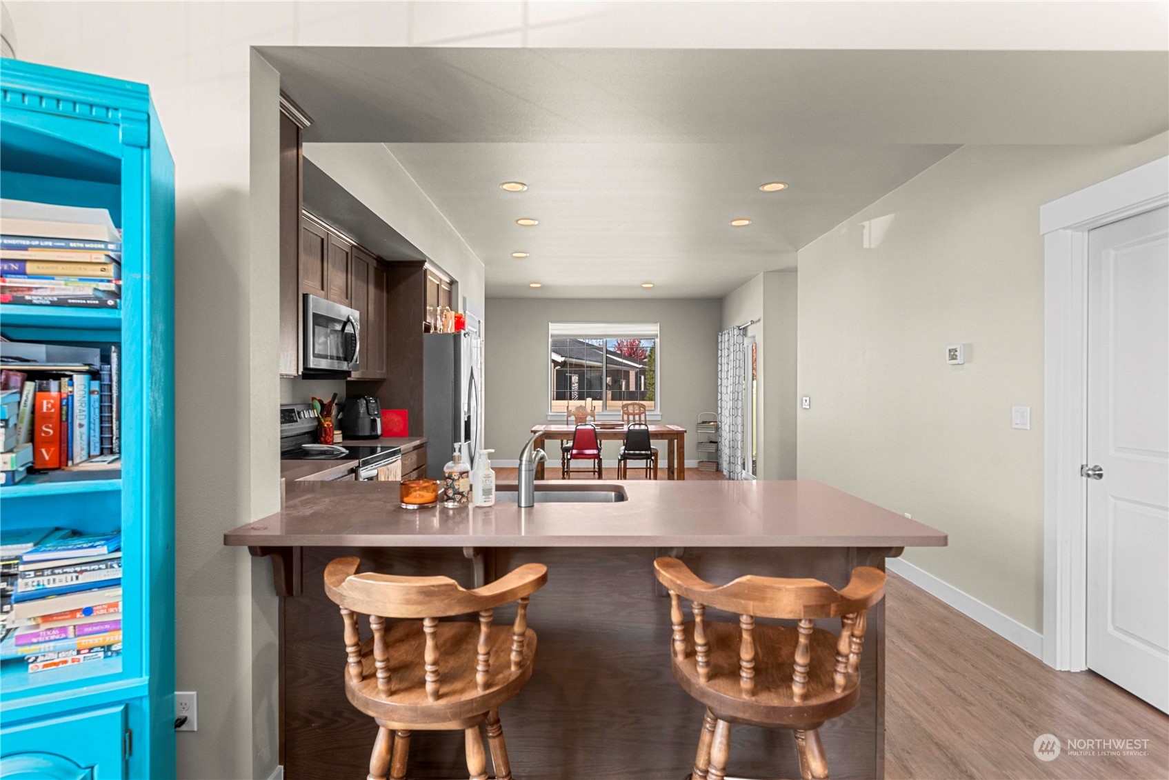 2239 3rd Street SE