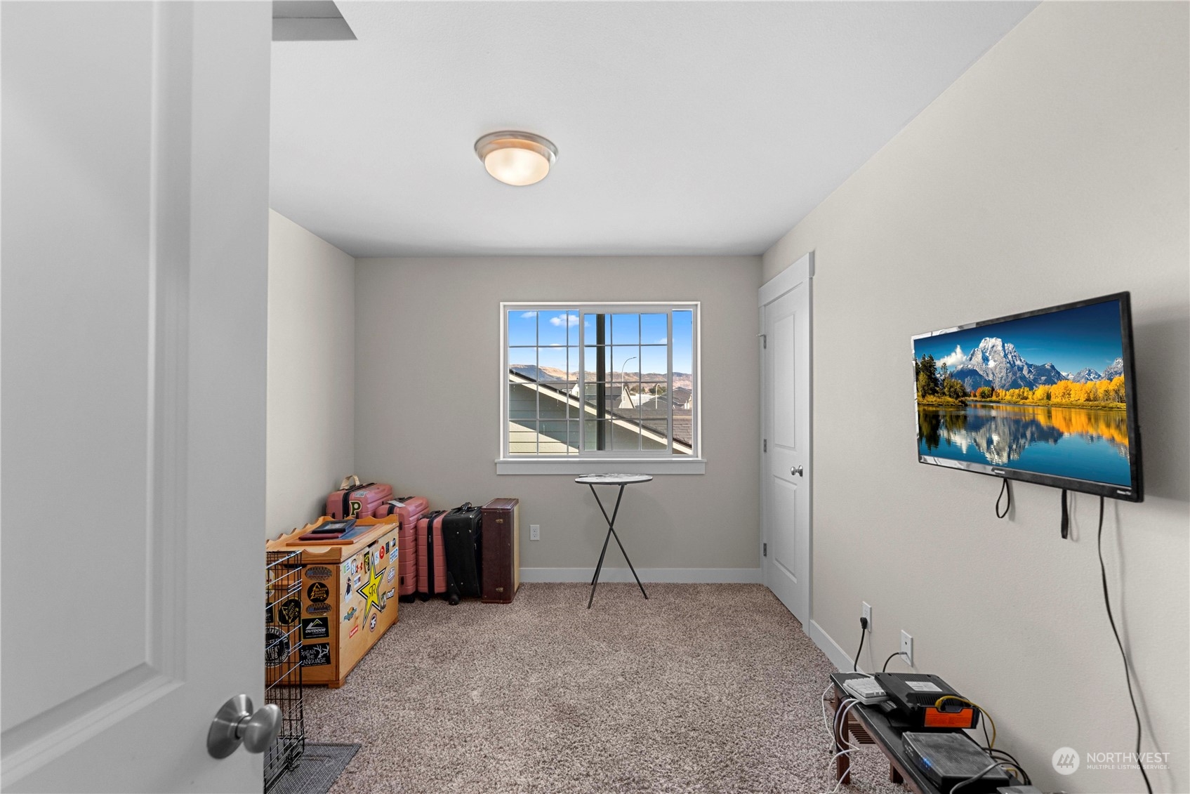 2239 3rd Street SE