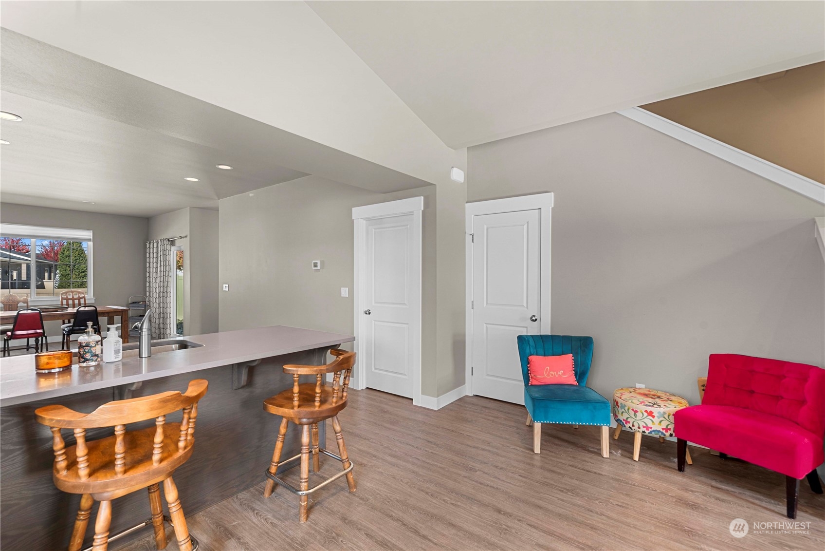 2239 3rd Street SE