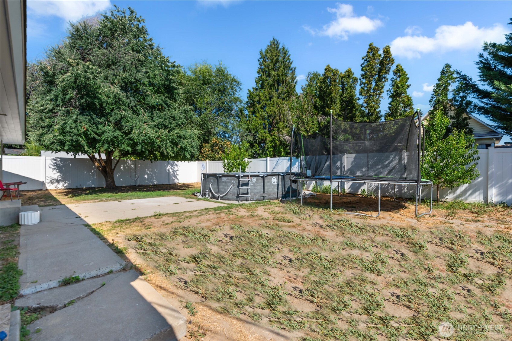 1248 Dakota Street