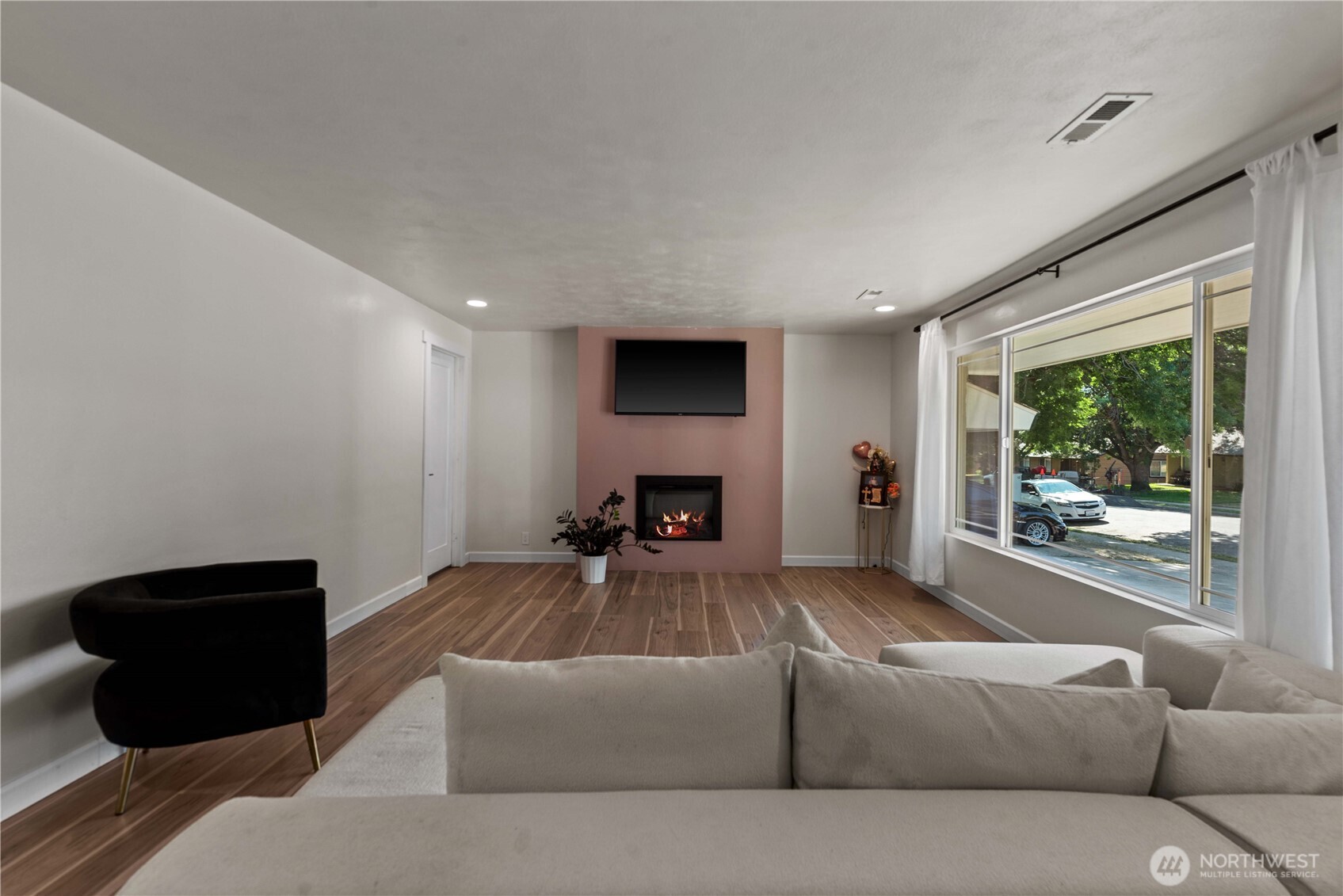 1248 Dakota Street
