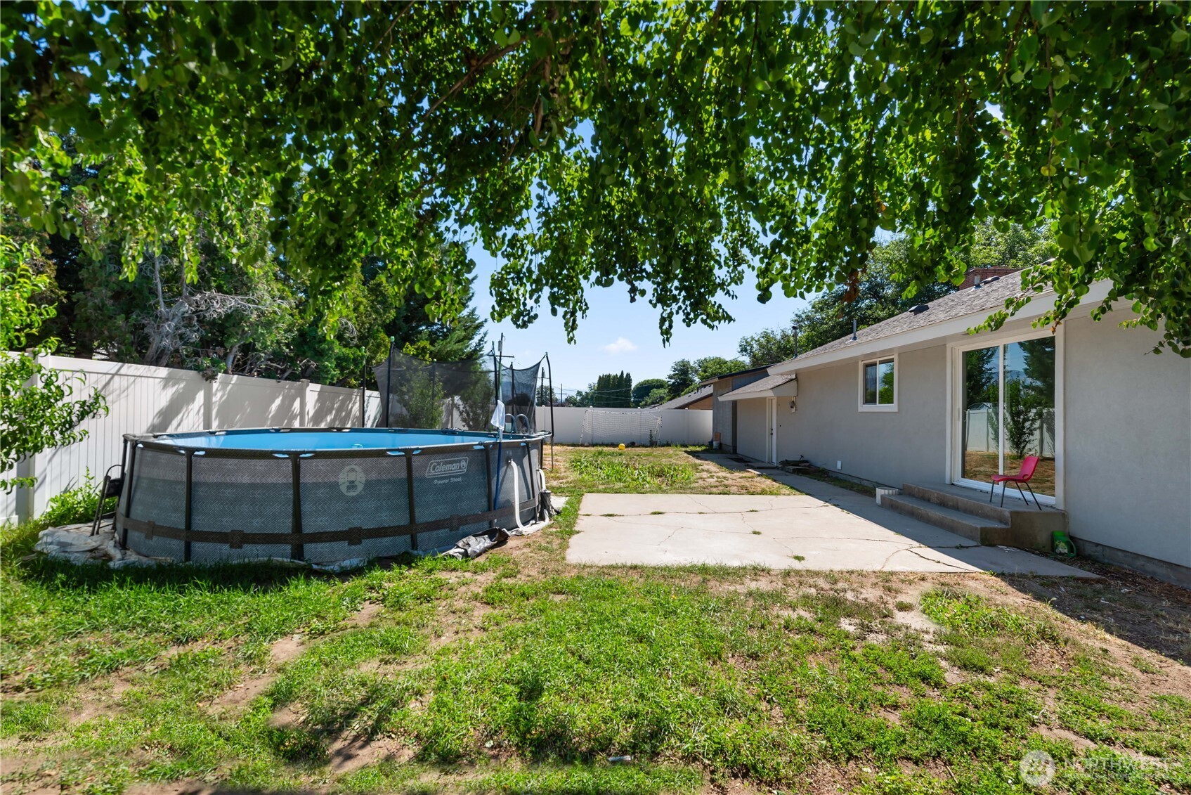 1248 Dakota Street