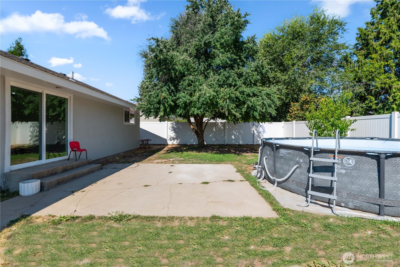 1248 Dakota Street