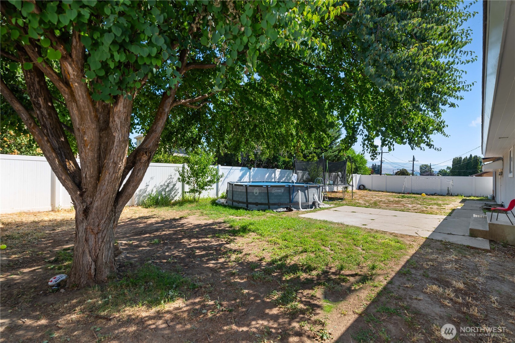 1248 Dakota Street