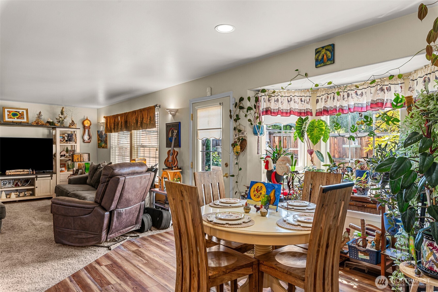 1502 Songbird Lane