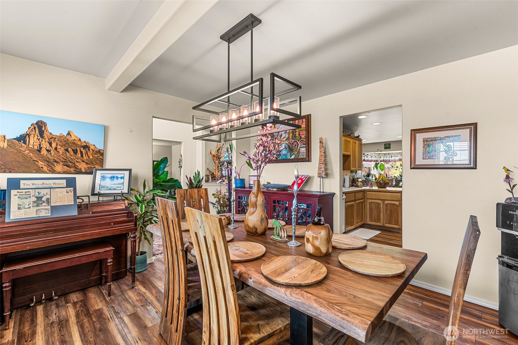1502 Songbird Lane