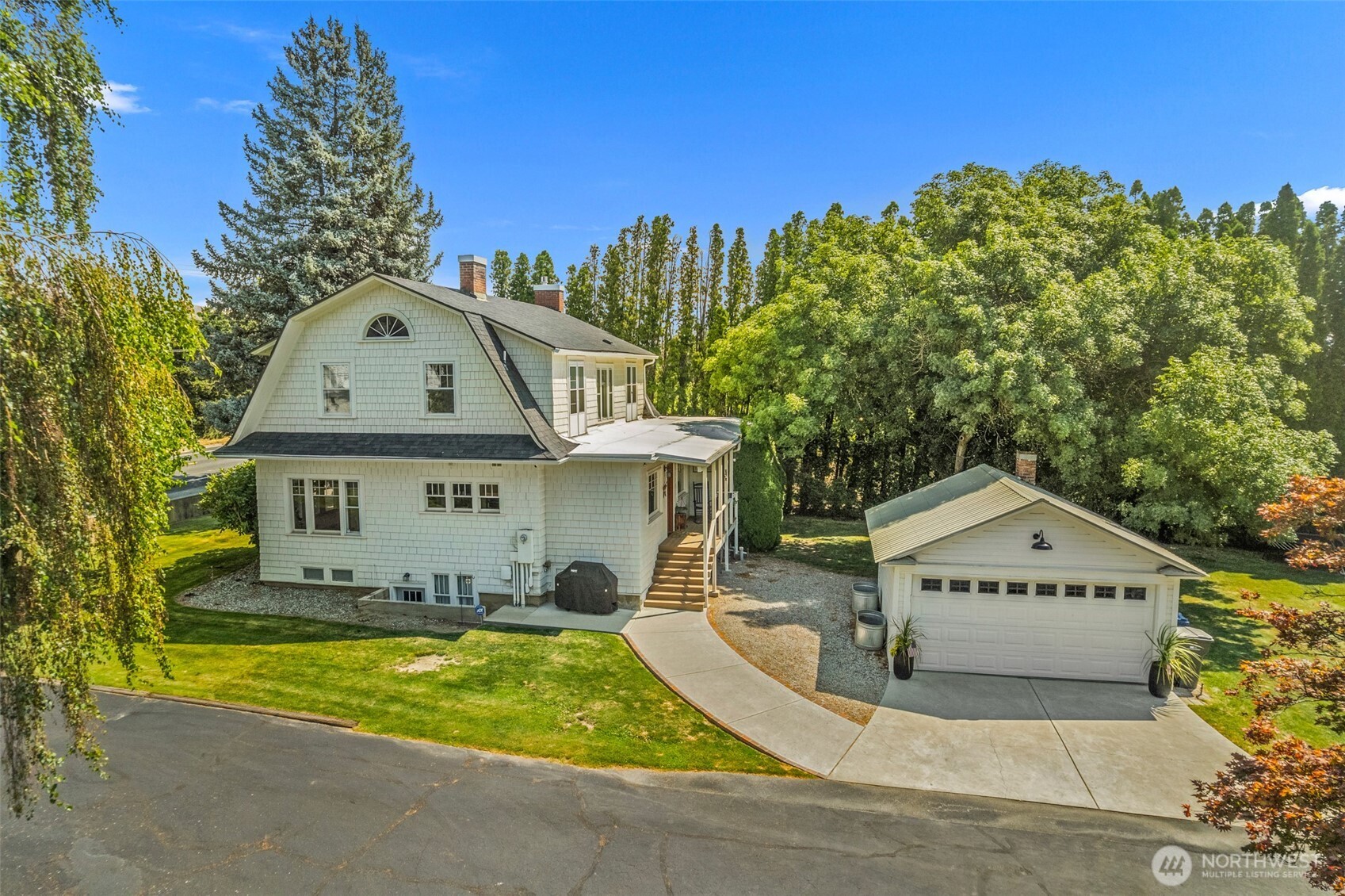 1105 Easy Street