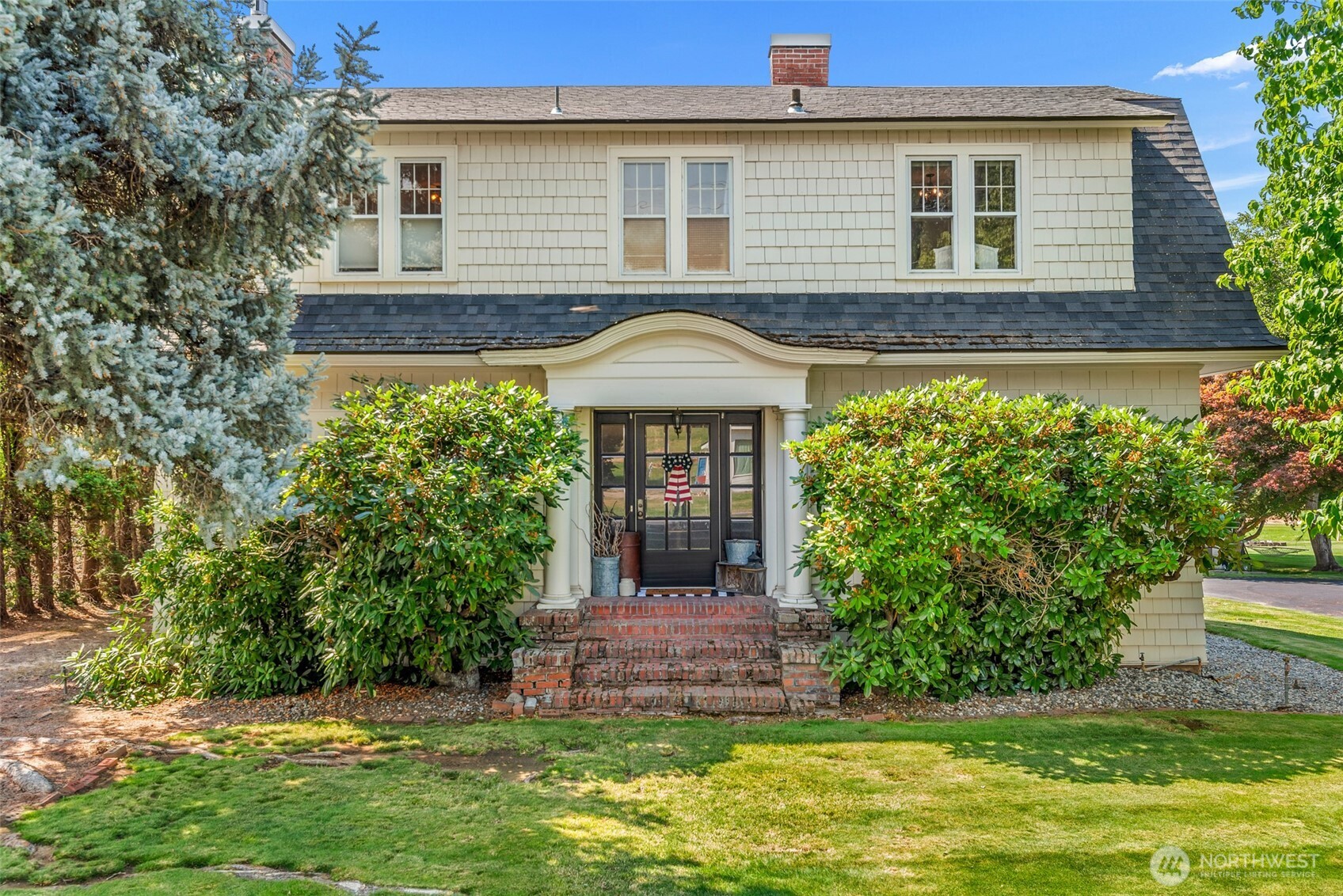 1105 Easy Street