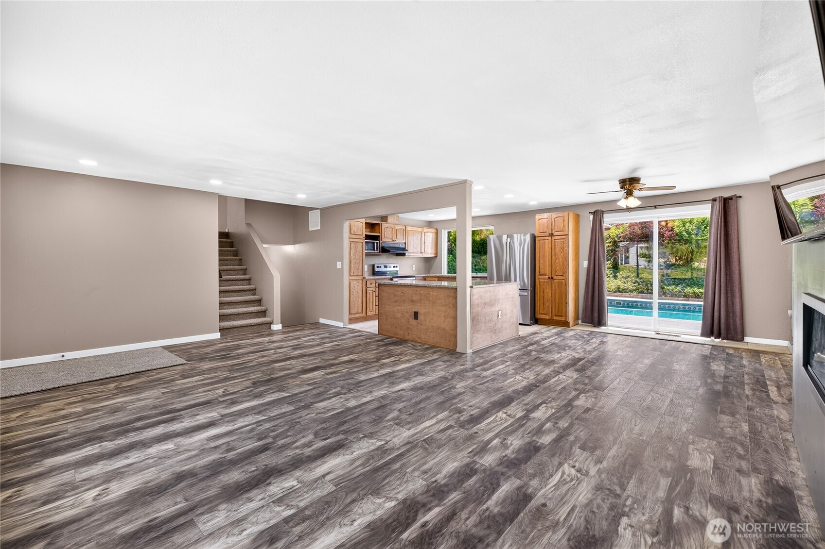 1400 Bel Air Drive