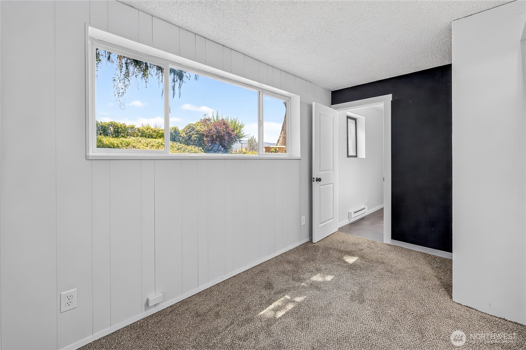1400 Bel Air Drive