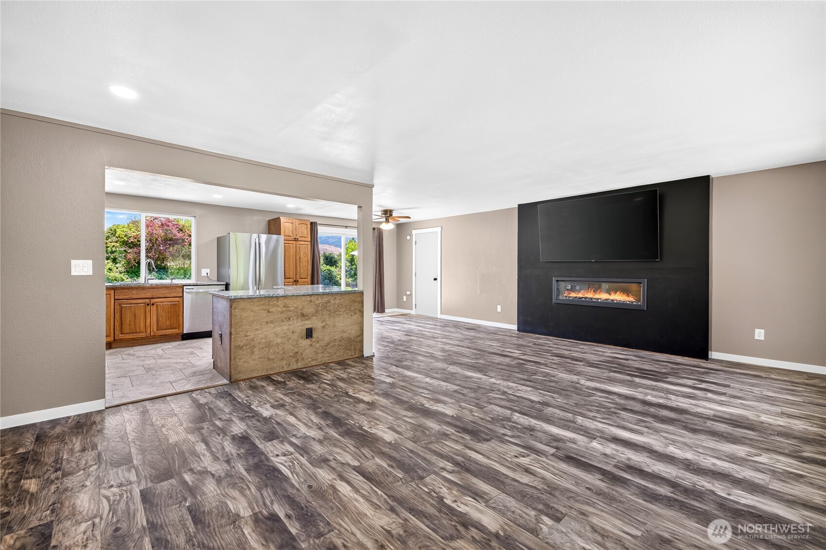 1400 Bel Air Drive