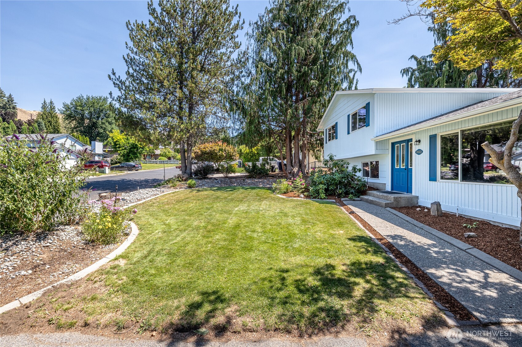 1400 Bel Air Drive