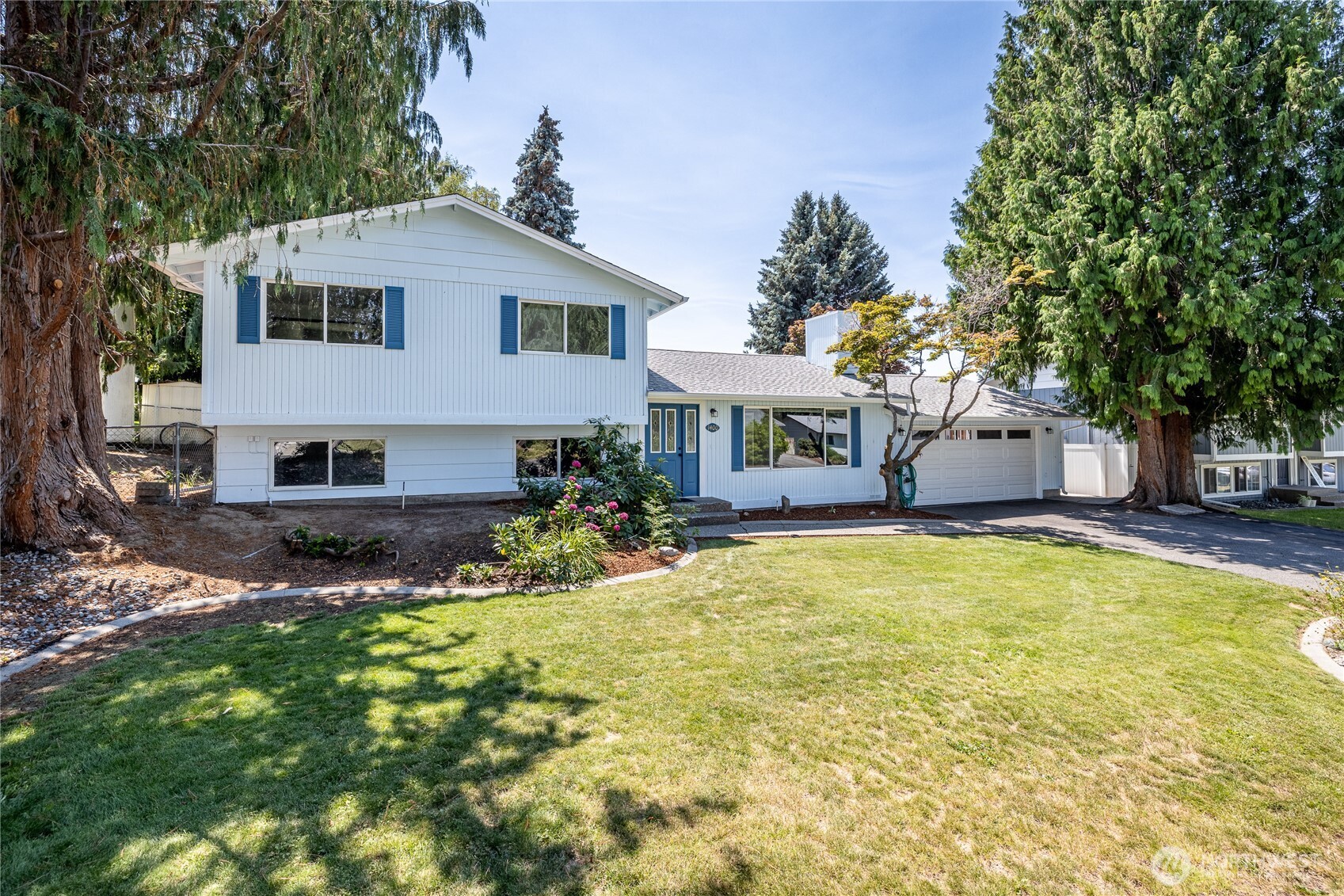 1400 Bel Air Drive