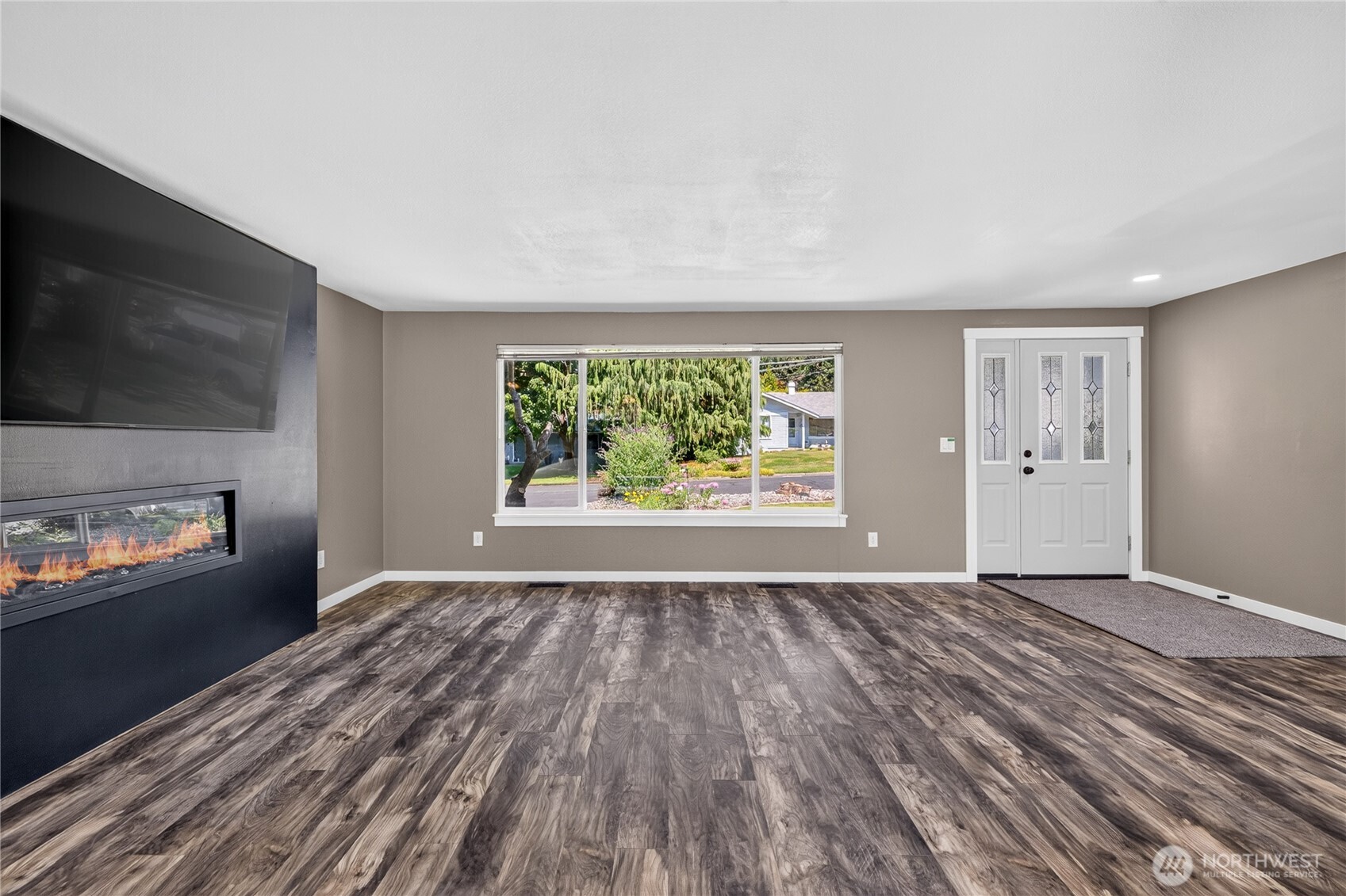 1400 Bel Air Drive
