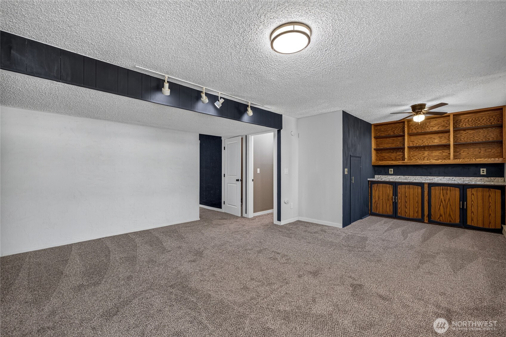 1400 Bel Air Drive