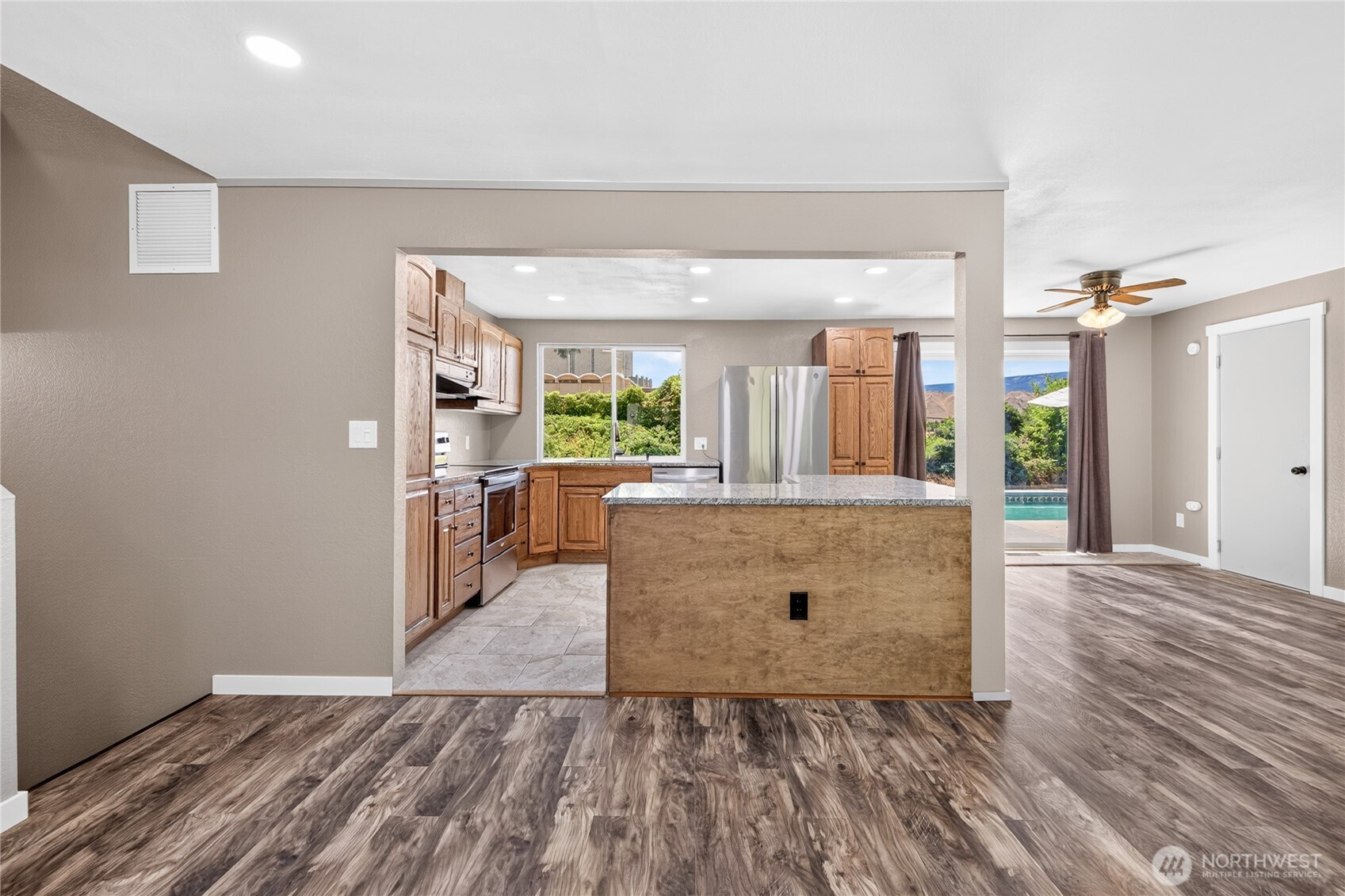 1400 Bel Air Drive