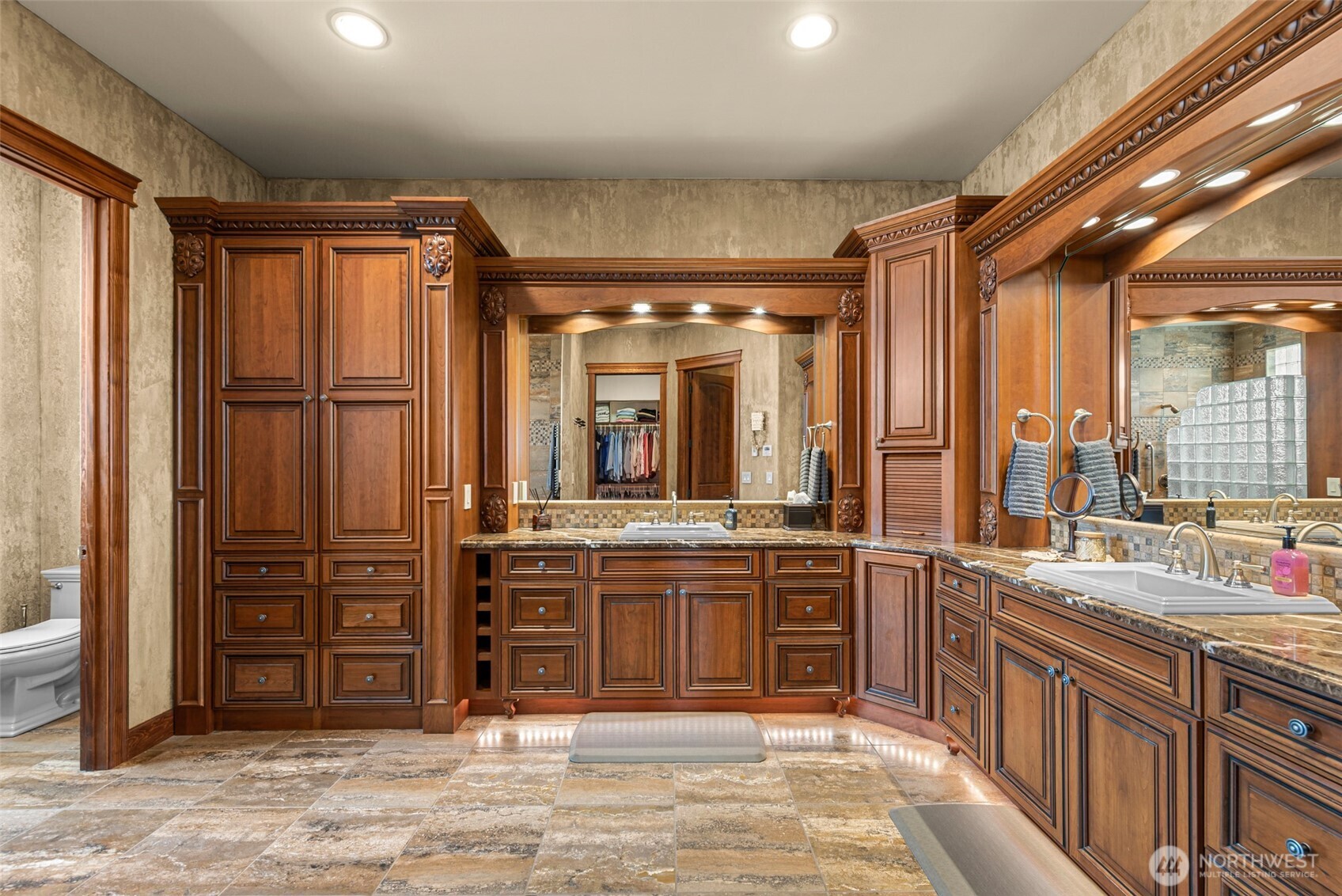 110 E Mountain Brooke Lane