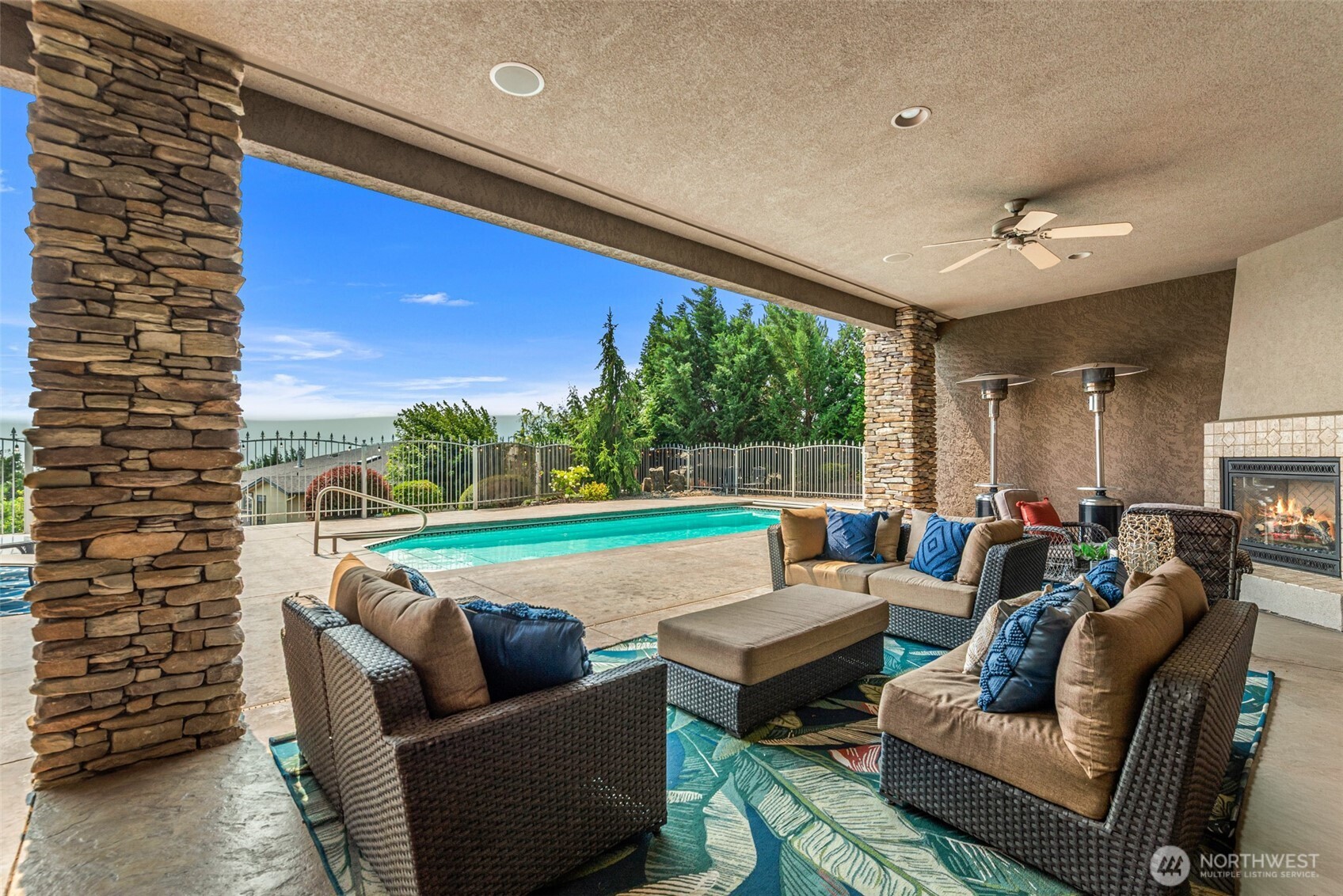 110 E Mountain Brooke Lane