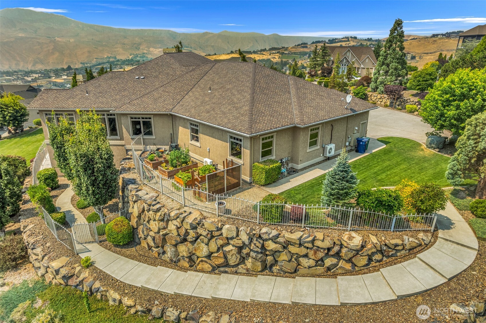 110 E Mountain Brooke Lane