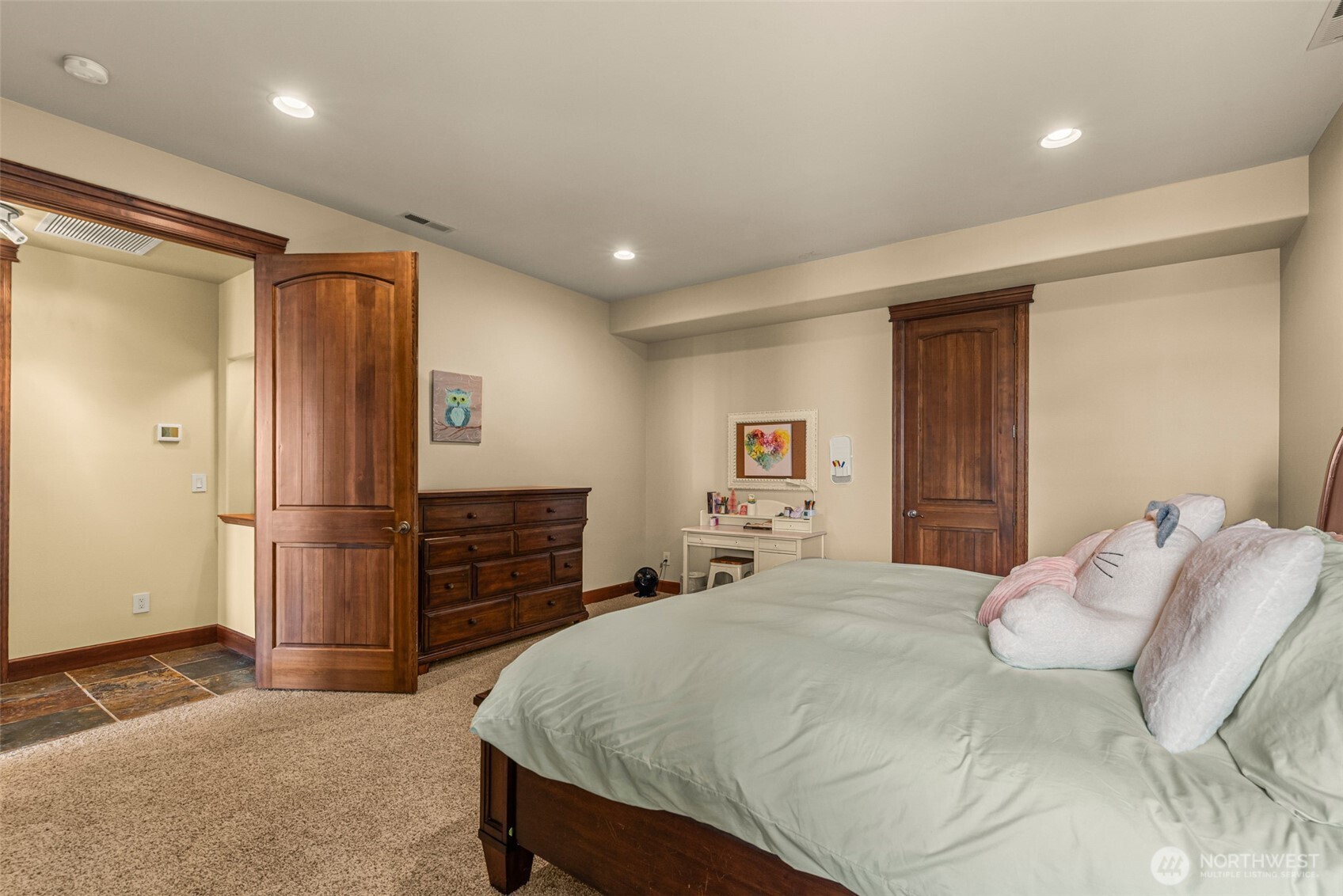 110 E Mountain Brooke Lane