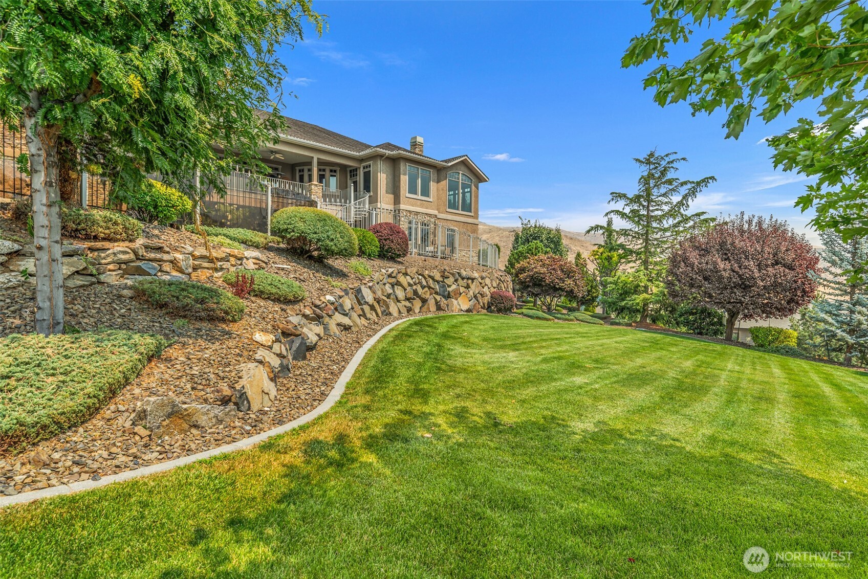 110 E Mountain Brooke Lane