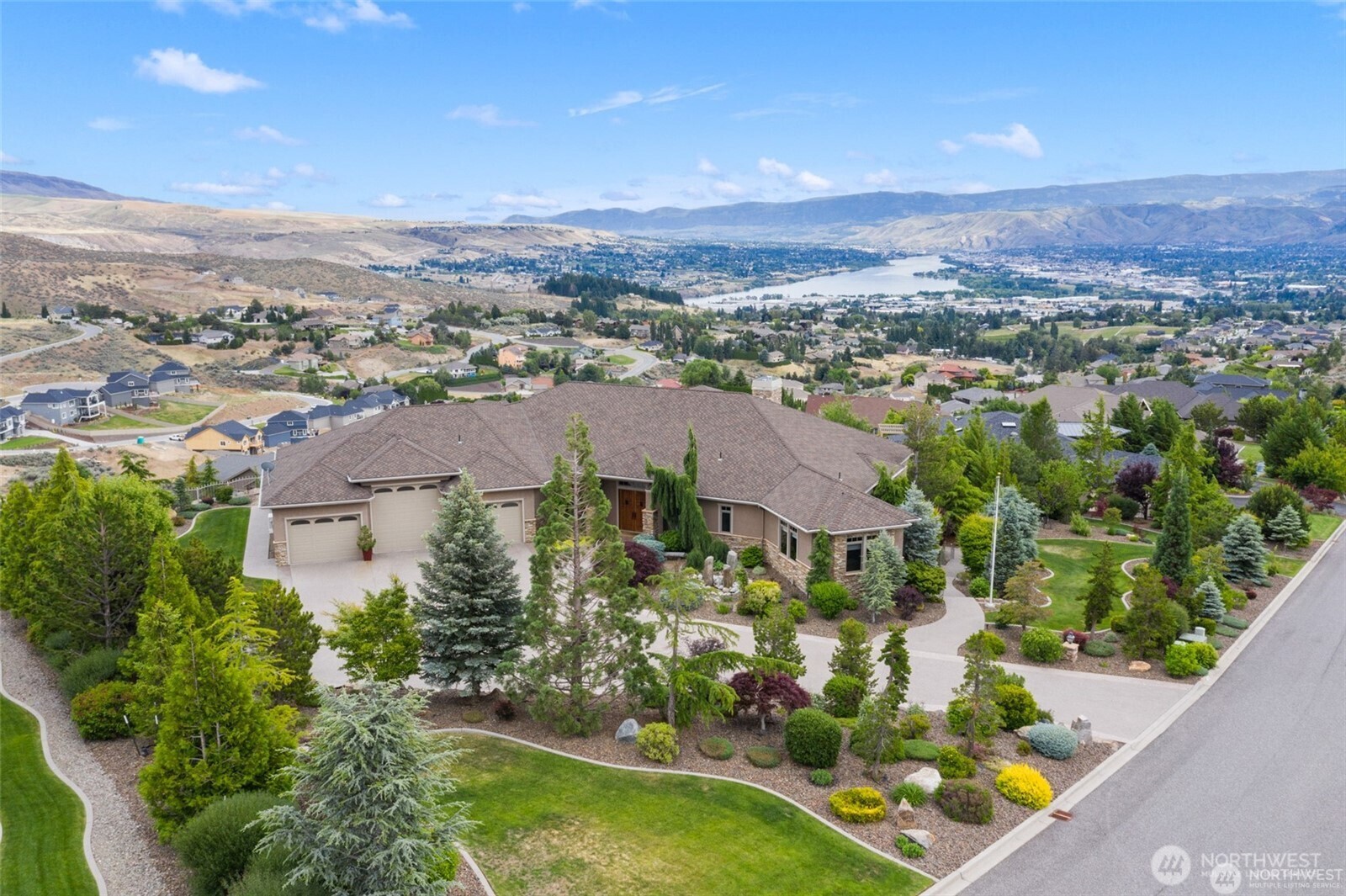 110 E Mountain Brooke Lane