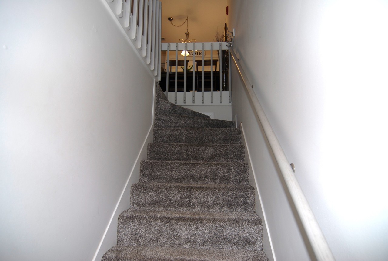 1848 Division St 5