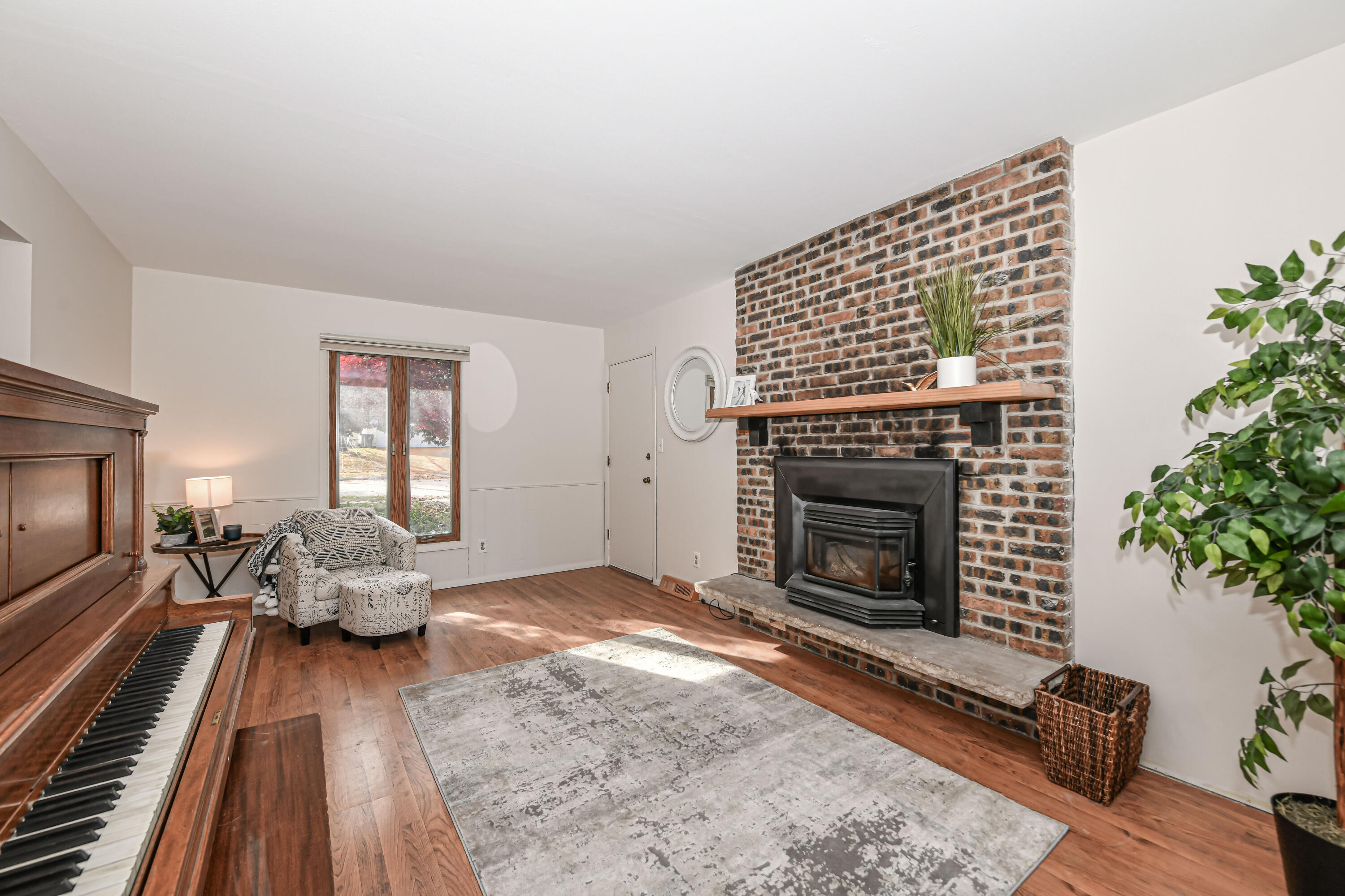 2122 Sunnyside Dr