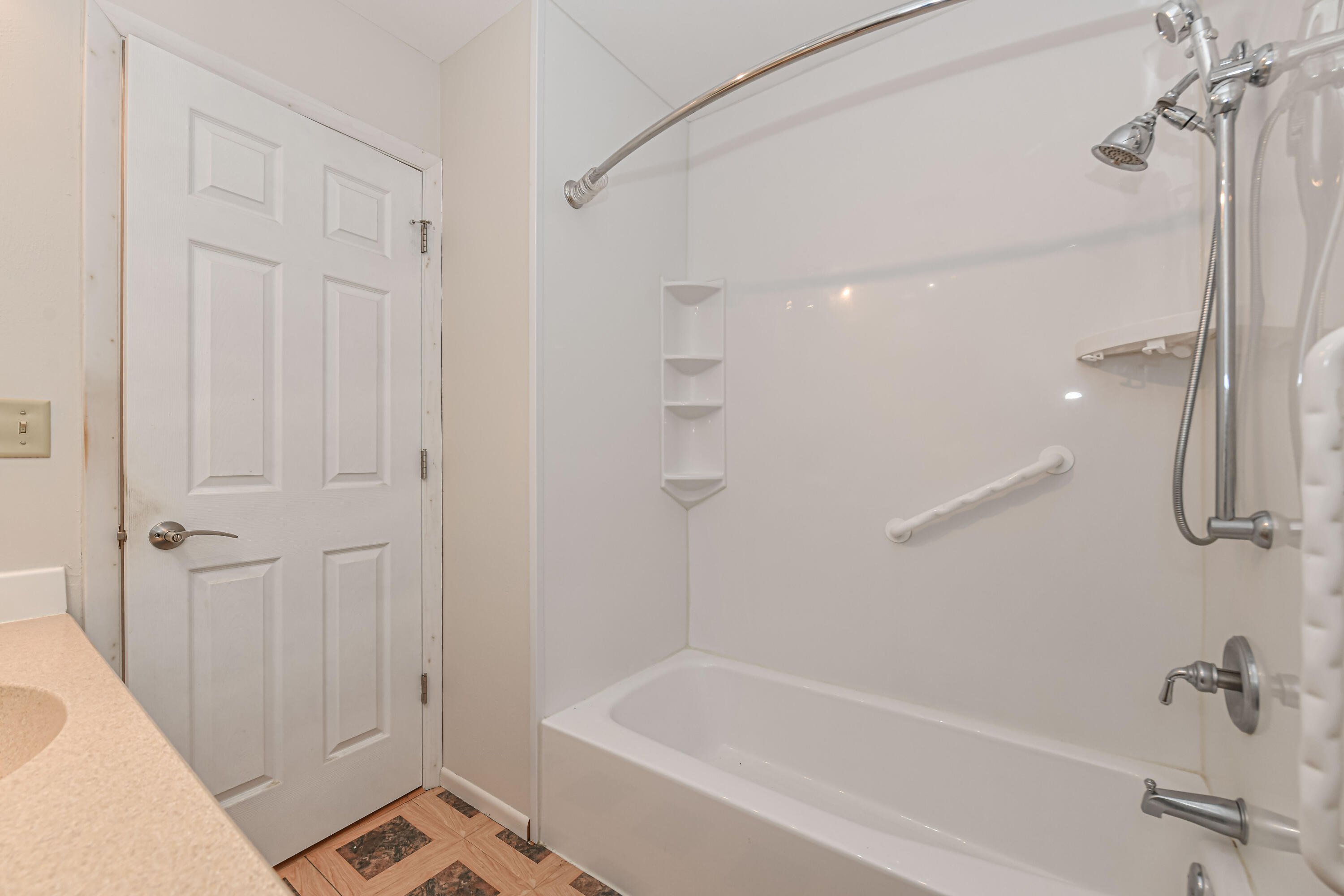 2122 Sunnyside Dr